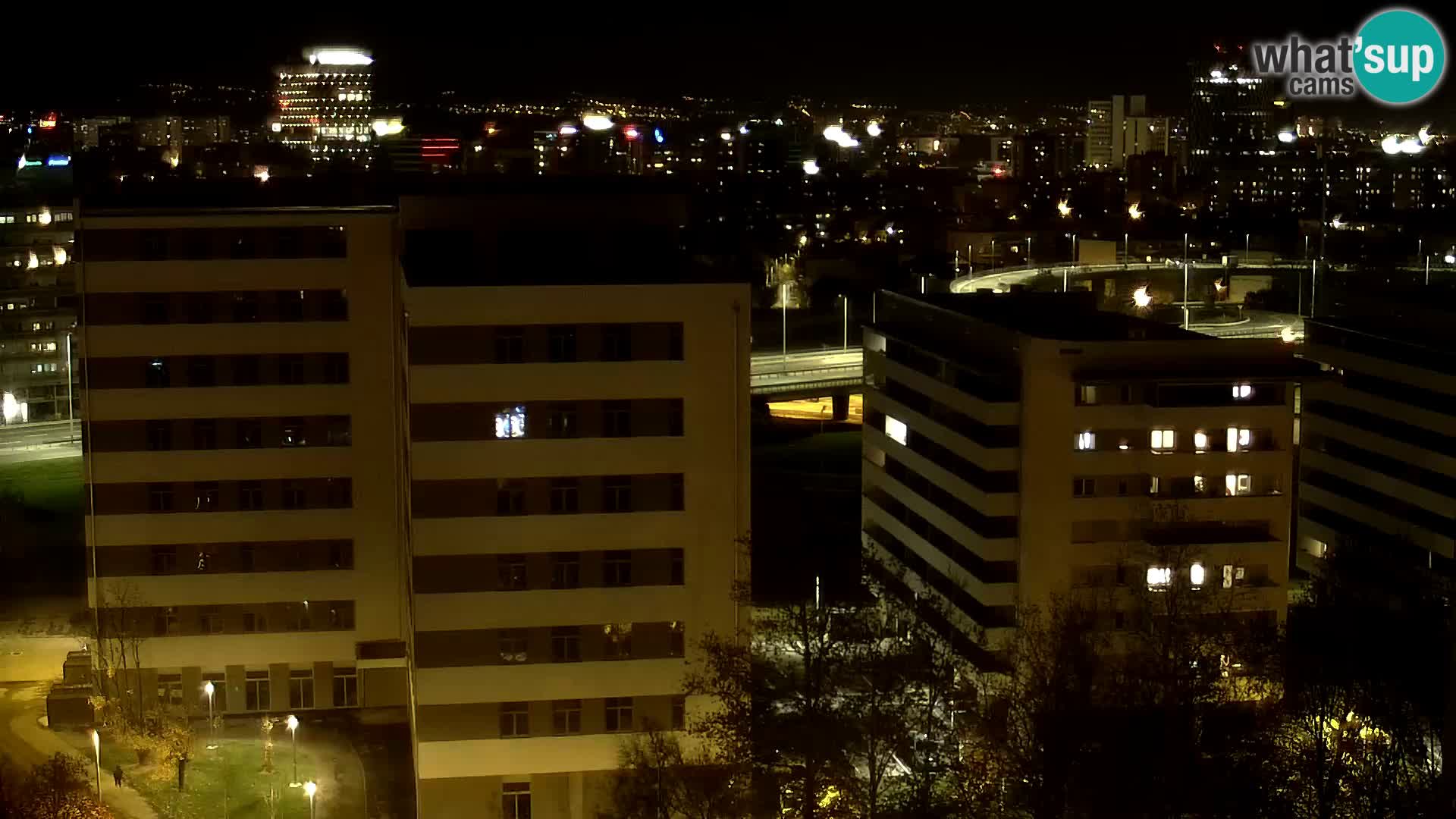 Rond-point en direct traversant les avenues Slavonska et Marin Držić à Zagreb webcam