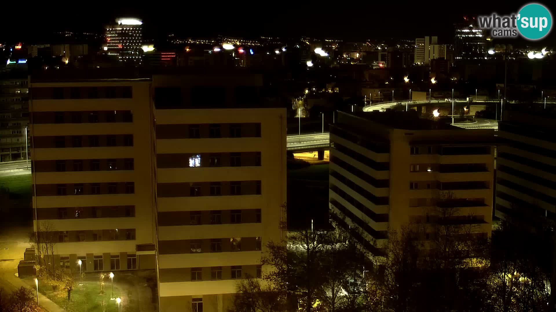 Rond-point en direct traversant les avenues Slavonska et Marin Držić à Zagreb webcam