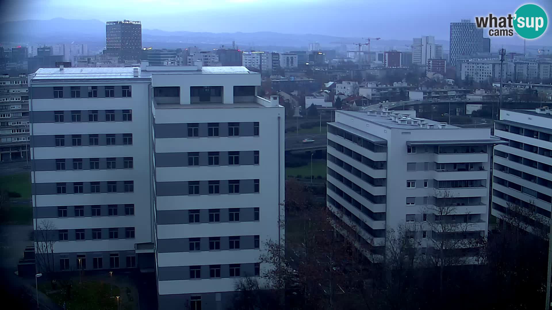 Live-Kreisverkehr Slavonska und Marin Držić Avenue zur Zagreb Webcam