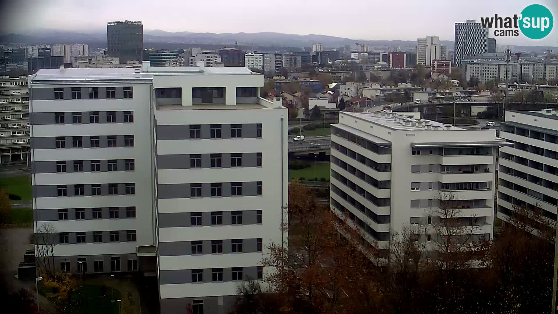 Live-Kreisverkehr Slavonska und Marin Držić Avenue zur Zagreb Webcam