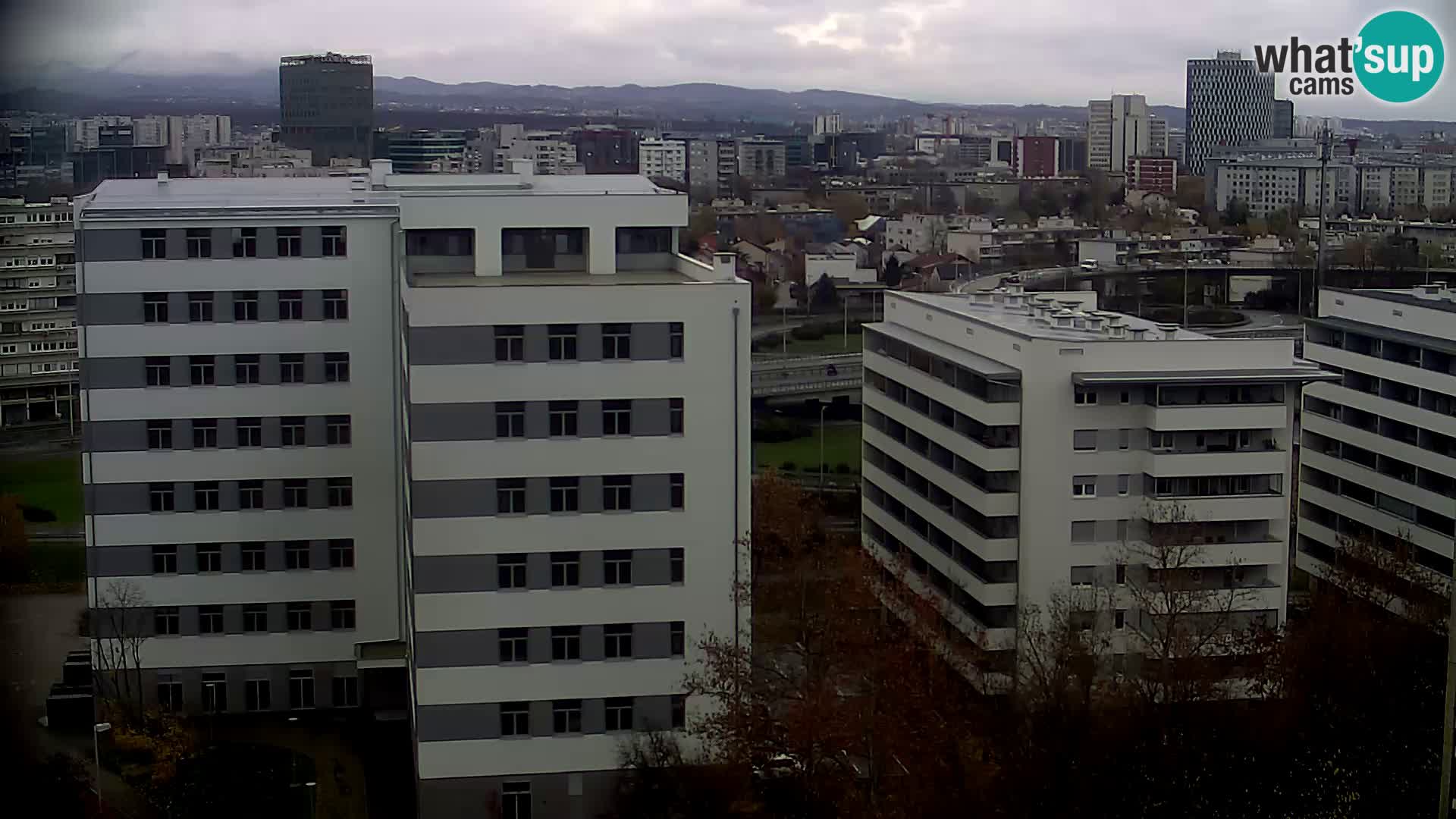 Web kamera Petlja Slavonska – Držićeva  – Zagreb Live