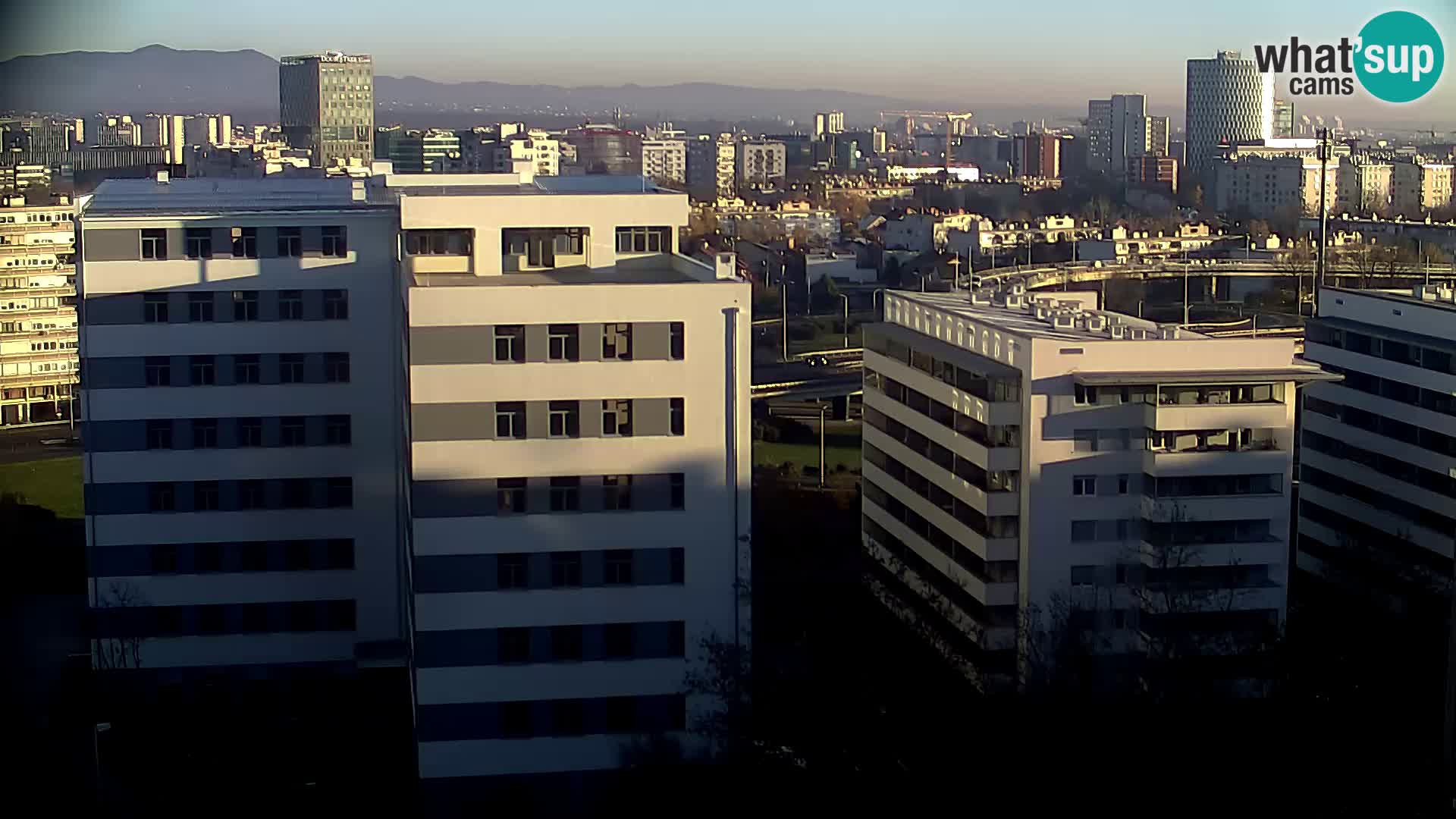 Live Interchange of Slavonska Avenue and Marin Držić Avenue in Zagreb webcam
