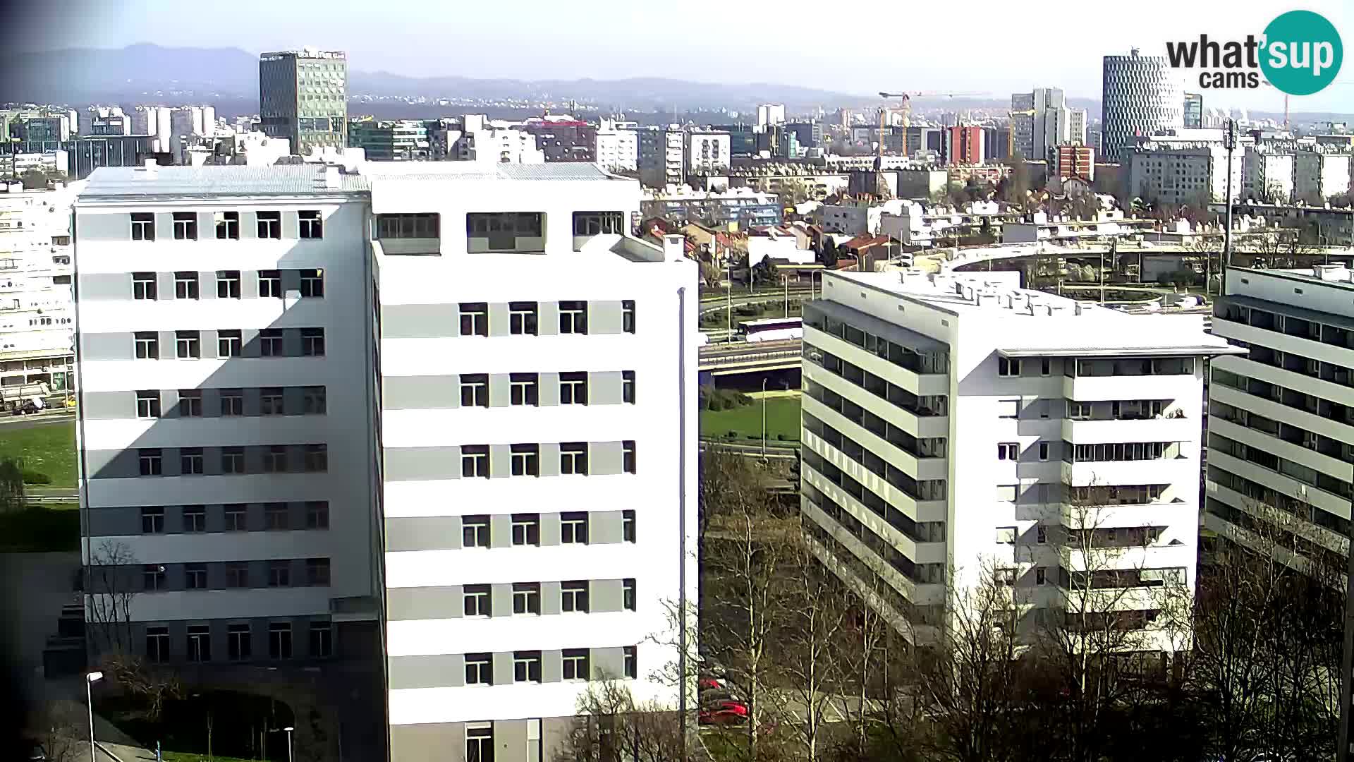 Krožišče Slavonske in Marin Držićeve ulice v Zagrebu v živo