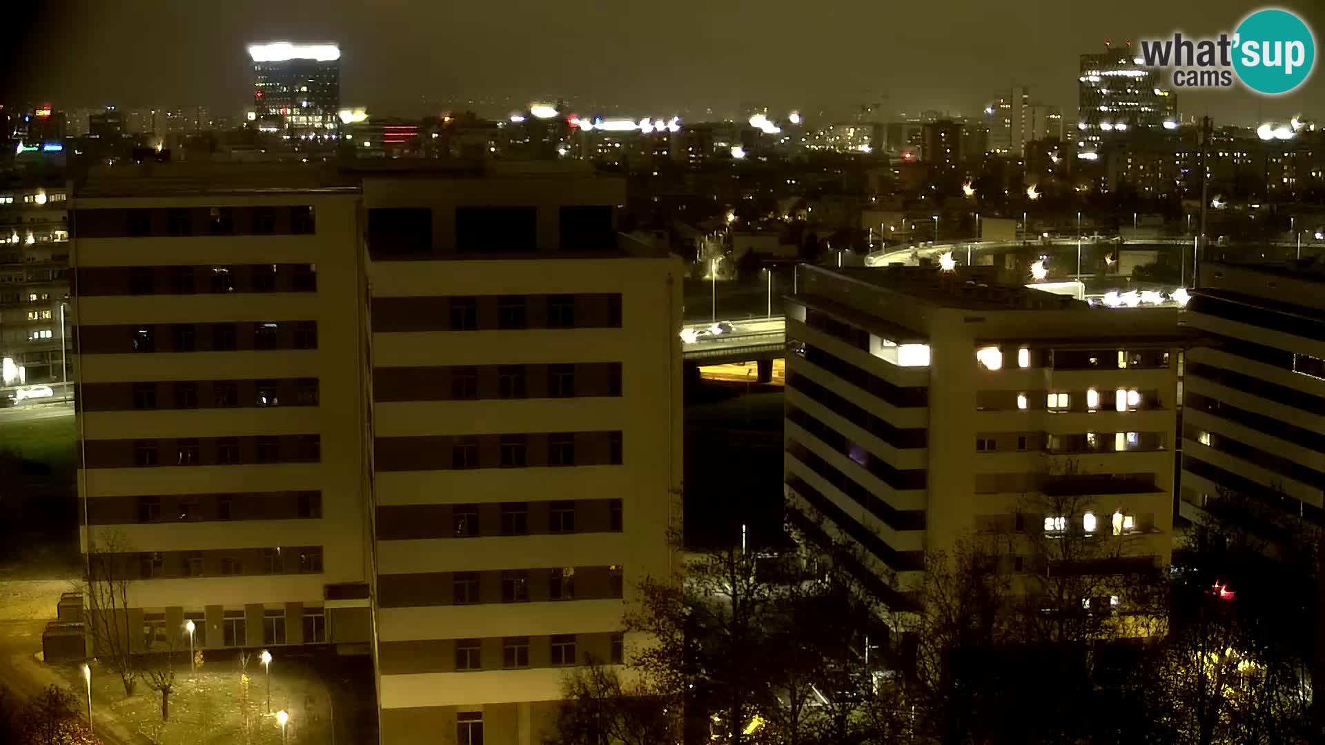 Live-Kreisverkehr Slavonska und Marin Držić Avenue zur Zagreb Webcam