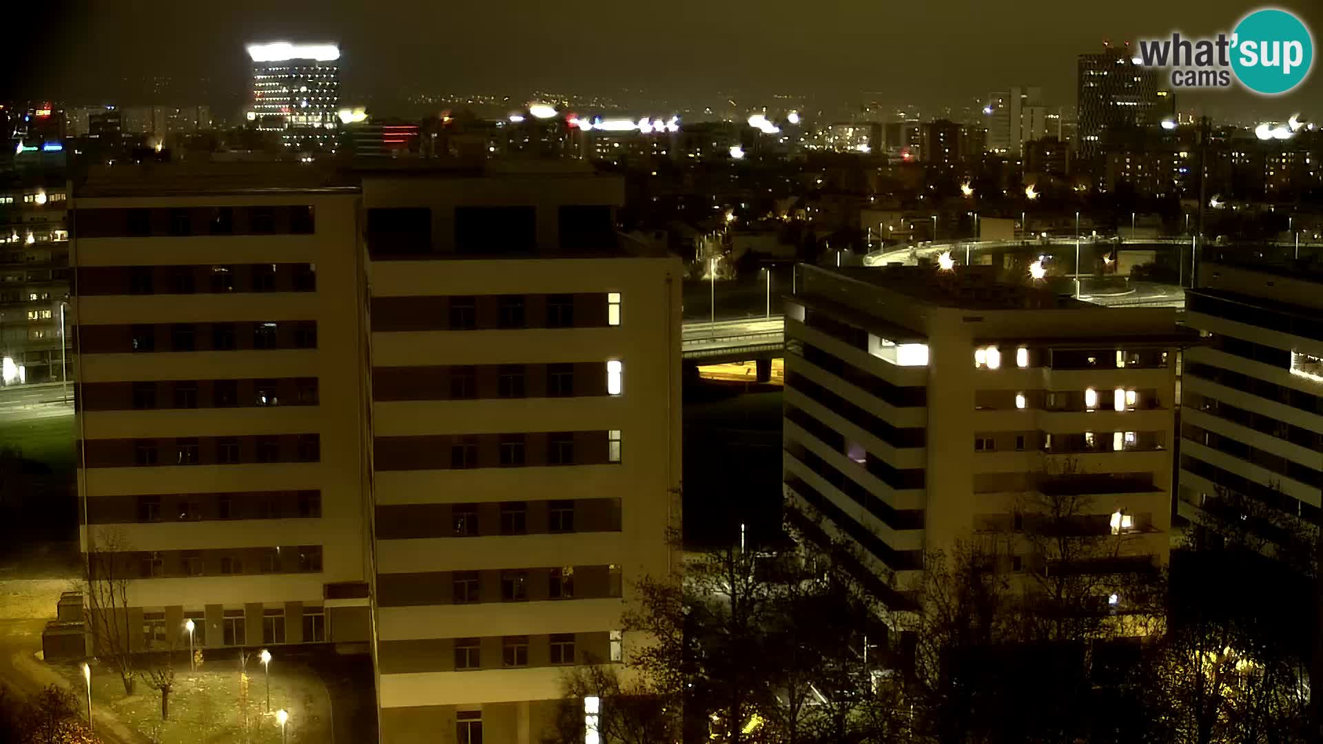 Live-Kreisverkehr Slavonska und Marin Držić Avenue zur Zagreb Webcam