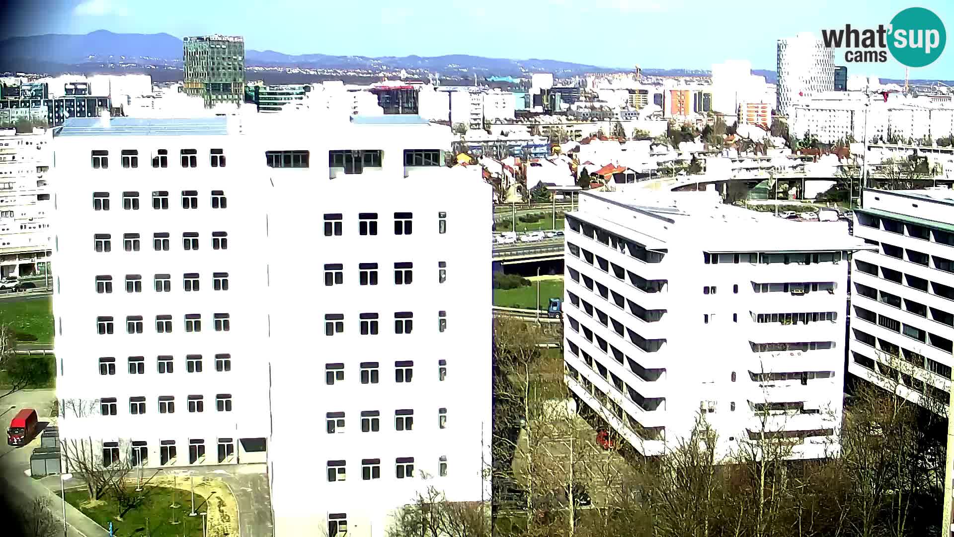 Live Interchange of Slavonska Avenue and Marin Držić Avenue in Zagreb webcam