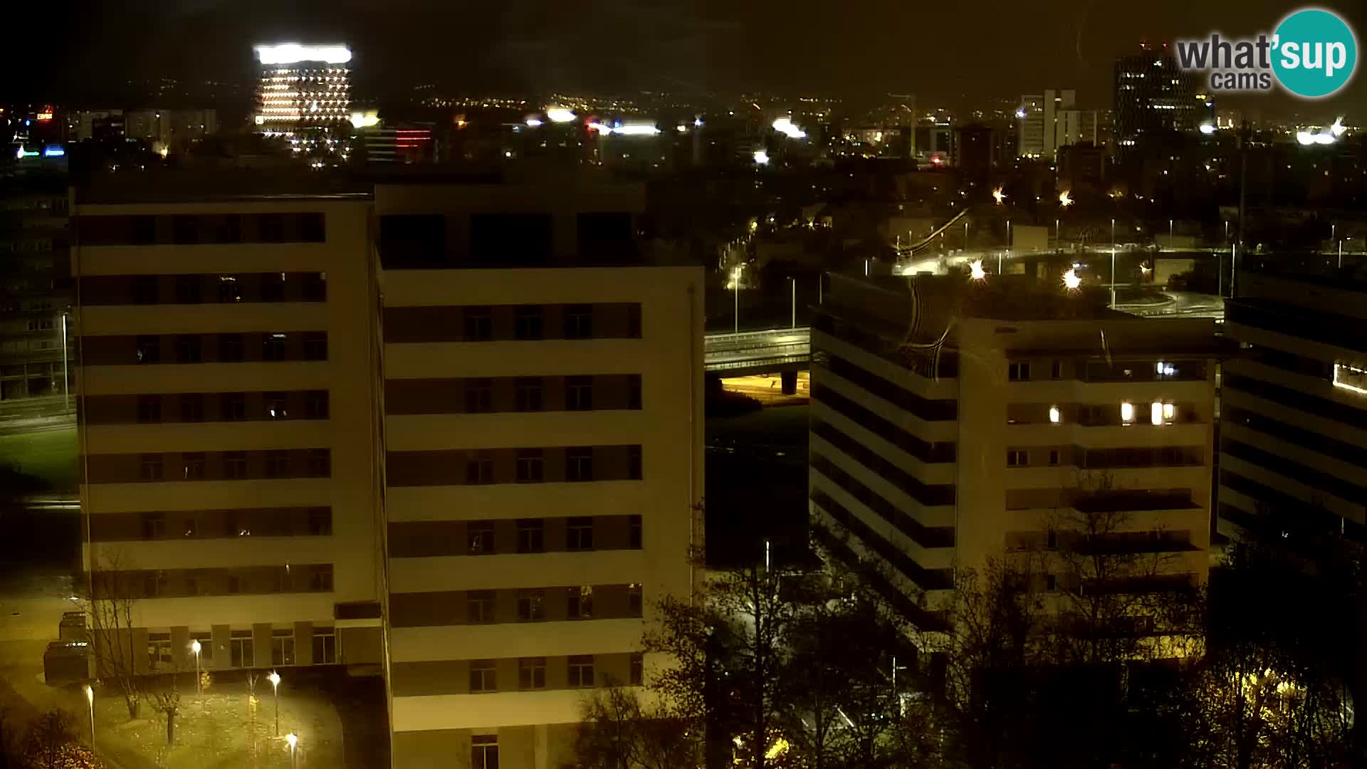 Live-Kreisverkehr Slavonska und Marin Držić Avenue zur Zagreb Webcam