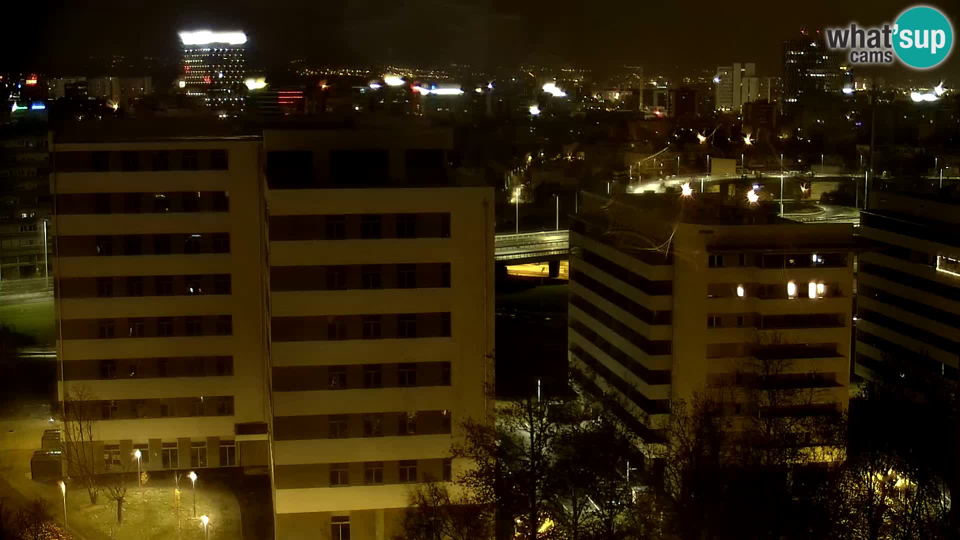 Krožišče Slavonske in Marin Držićeve ulice v Zagrebu v živo