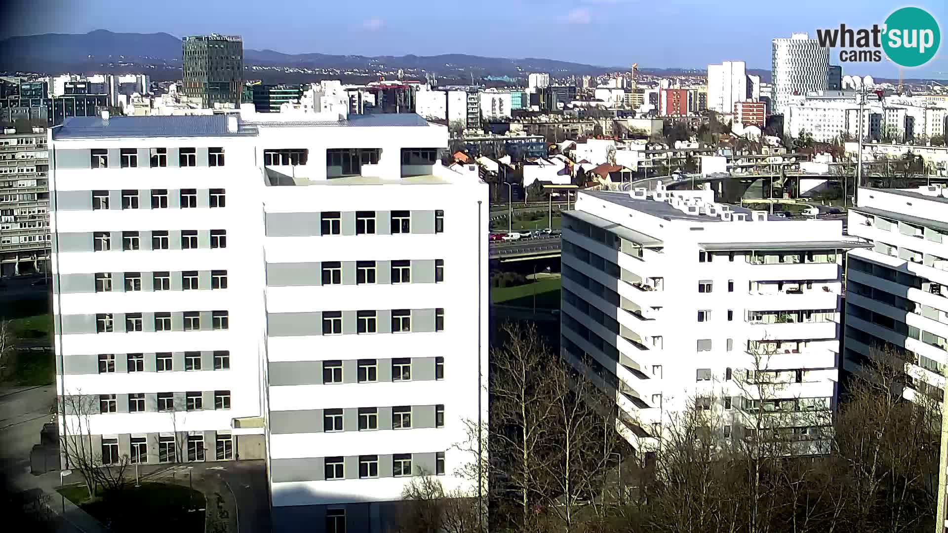 Web kamera Petlja Slavonska – Držićeva  – Zagreb Live