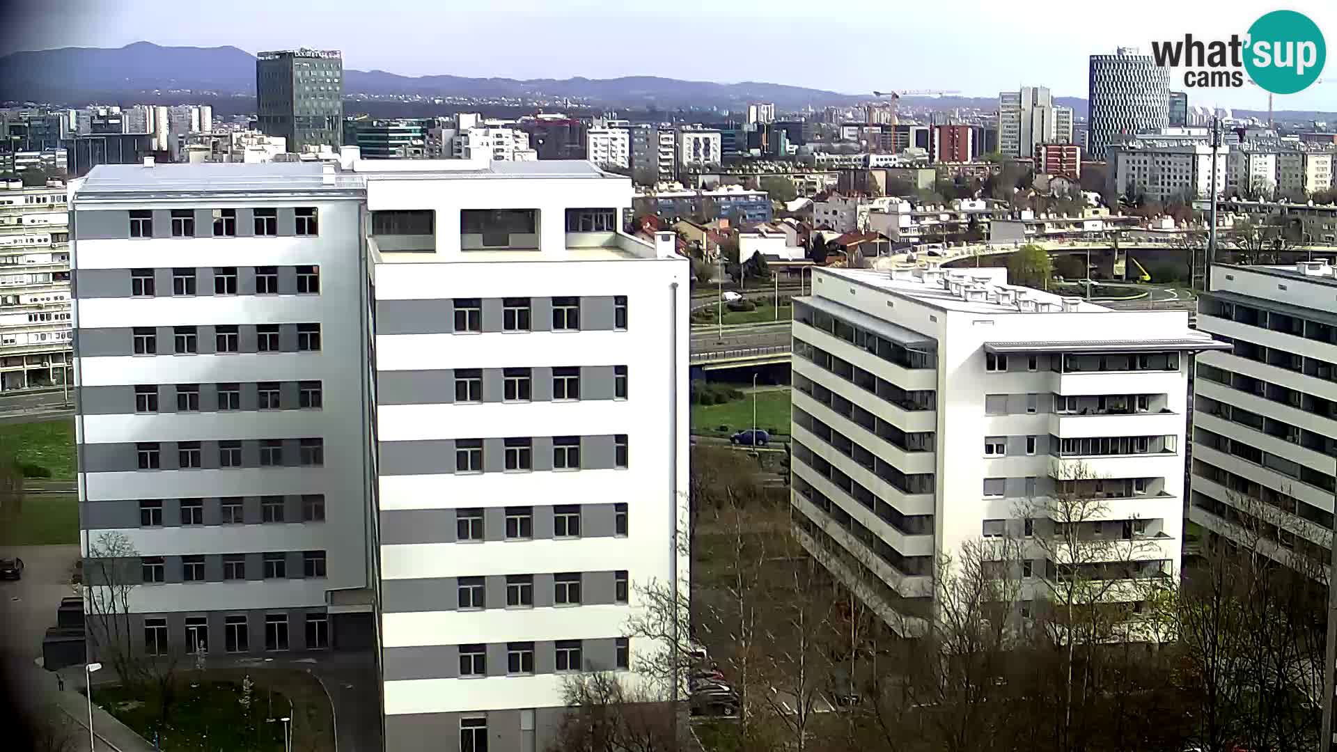 Live-Kreisverkehr Slavonska und Marin Držić Avenue zur Zagreb Webcam