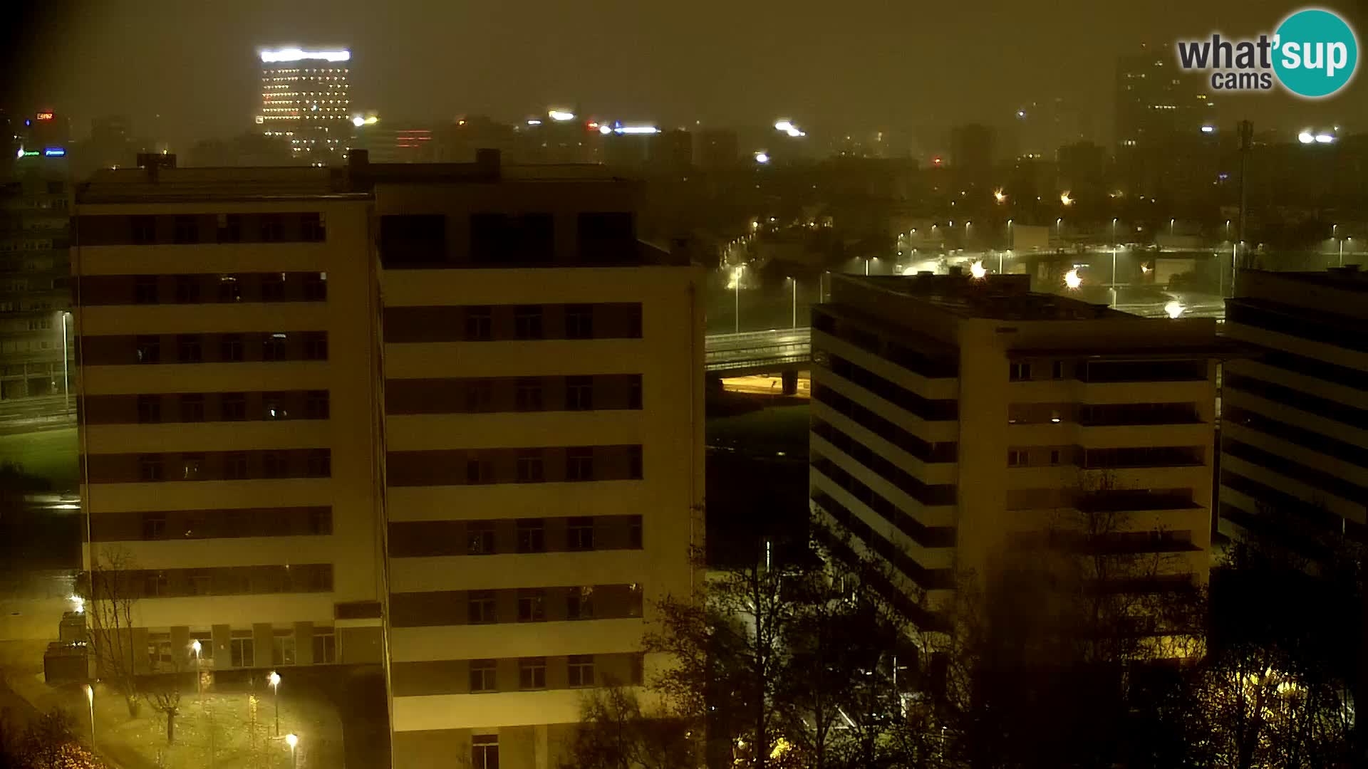 Live-Kreisverkehr Slavonska und Marin Držić Avenue zur Zagreb Webcam