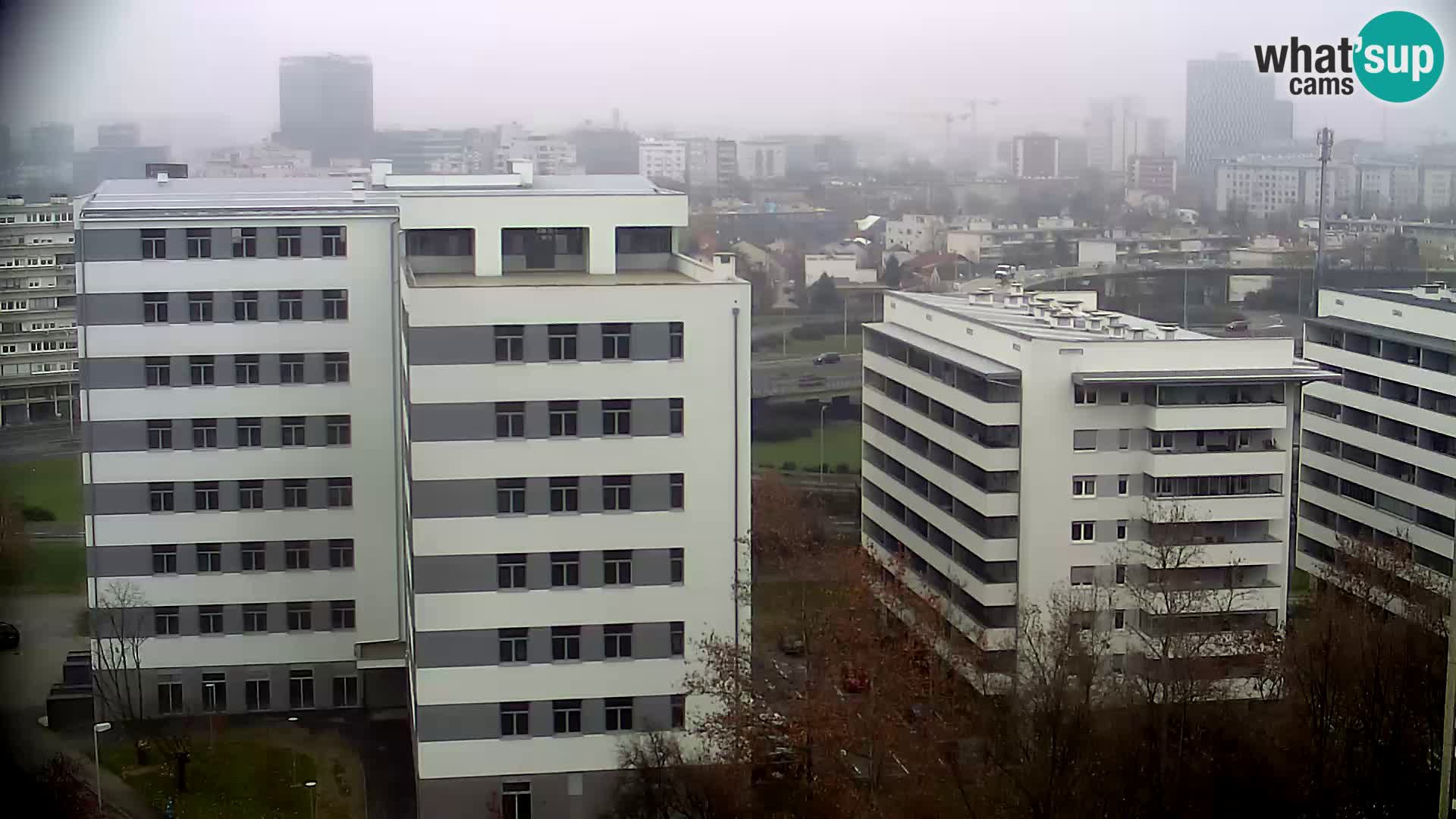 Rond-point en direct traversant les avenues Slavonska et Marin Držić à Zagreb webcam