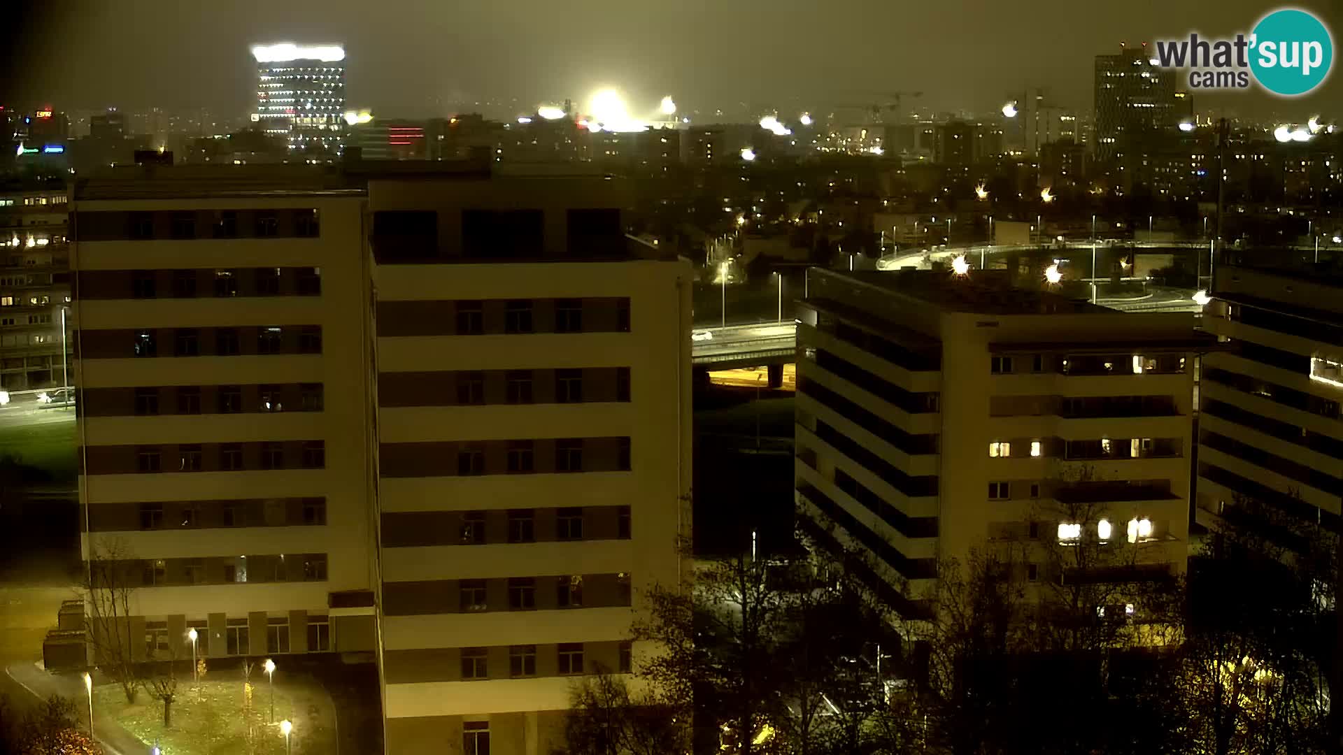 Krožišče Slavonske in Marin Držićeve ulice v Zagrebu v živo