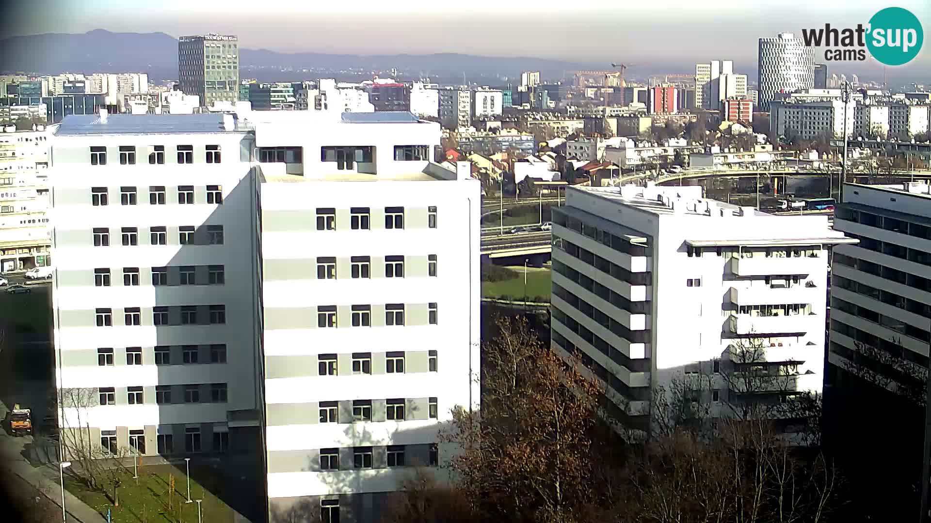 Web kamera Petlja Slavonska – Držićeva  – Zagreb Live