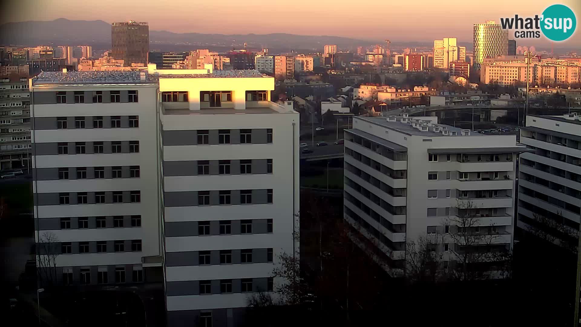 Web kamera Petlja Slavonska – Držićeva – Zagreb Live