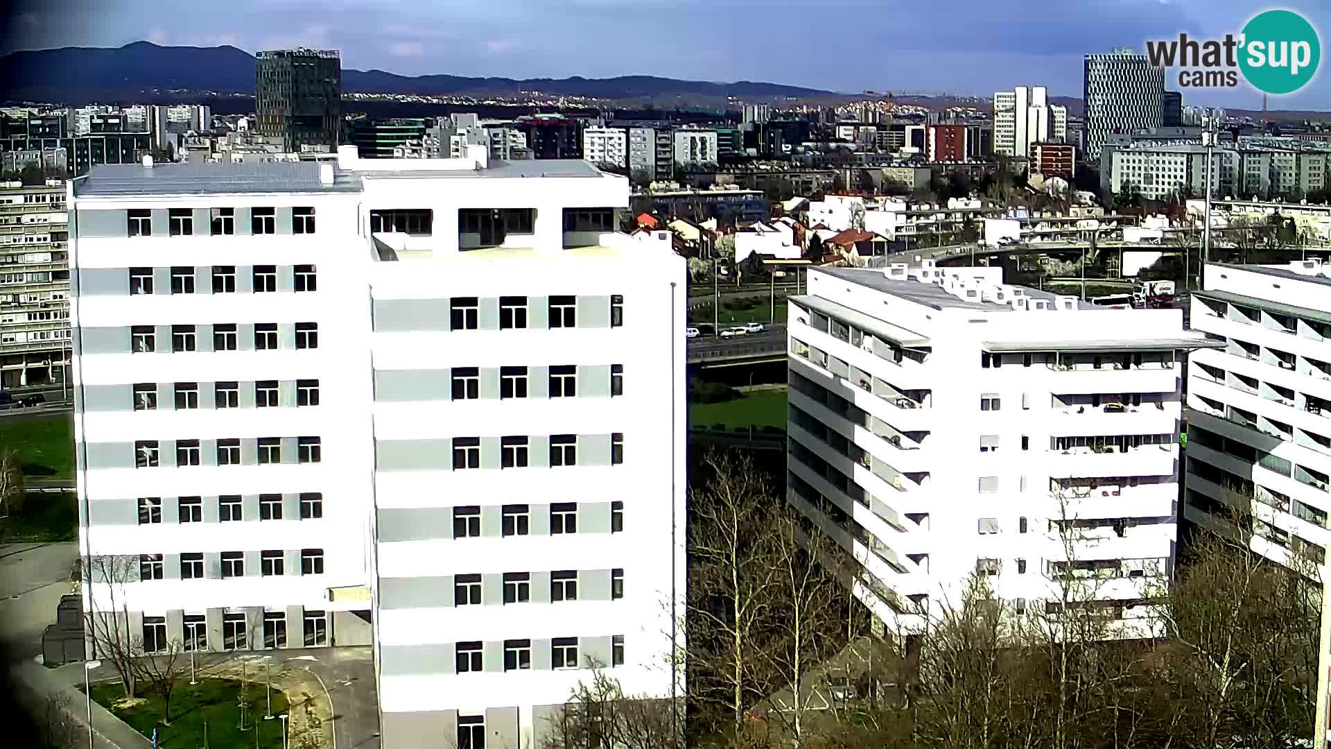 Web kamera Petlja Slavonska – Držićeva  – Zagreb Live