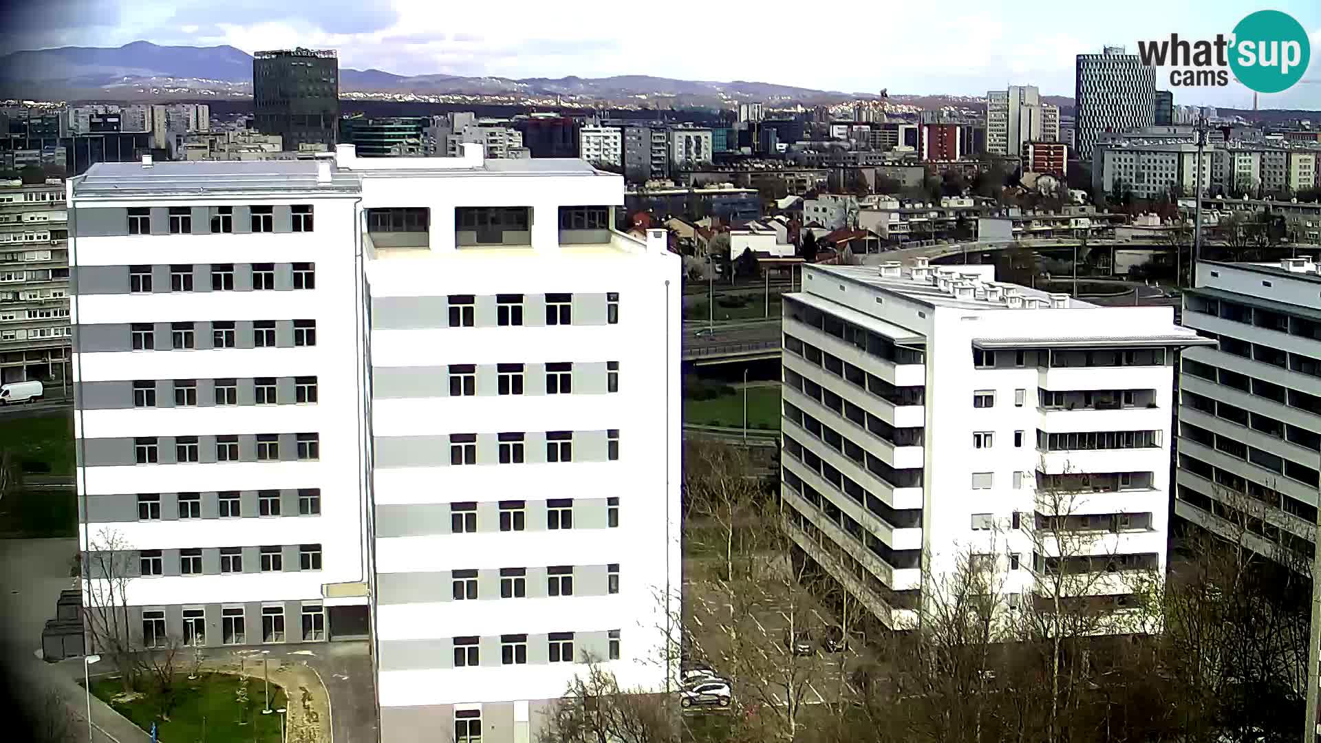 Krožišče Slavonske in Marin Držićeve ulice v Zagrebu v živo