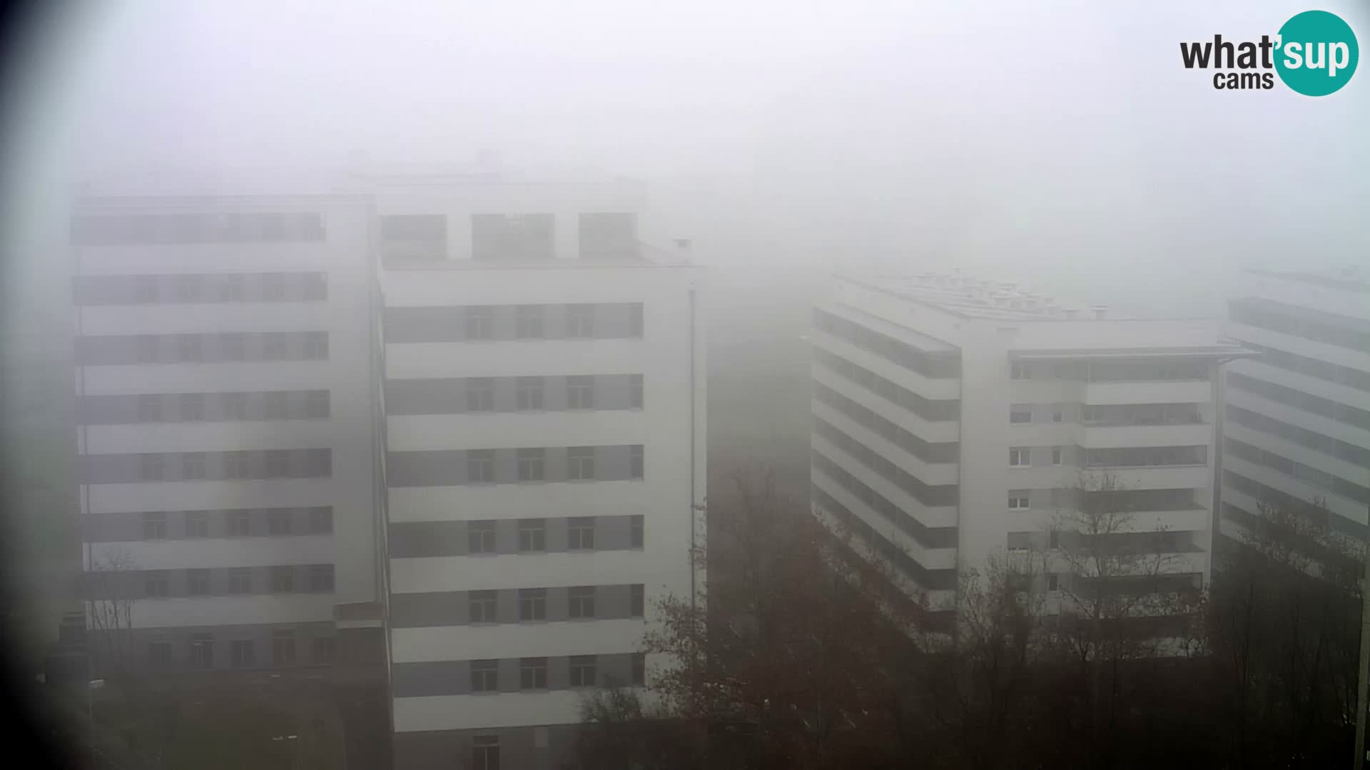 Rond-point en direct traversant les avenues Slavonska et Marin Držić à Zagreb webcam