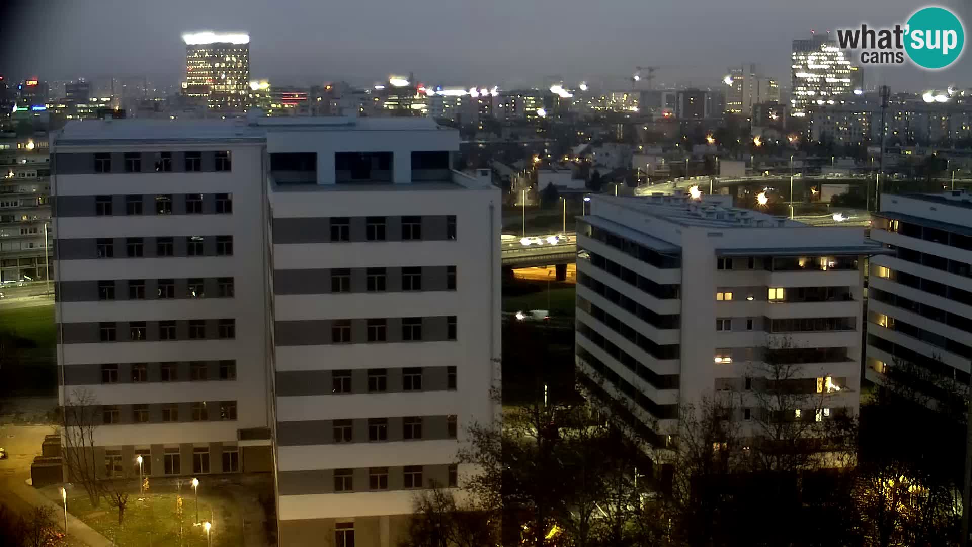 Rotatoria e incrocio viale Slavonska e Marin Držić  – webcam di Zagabria