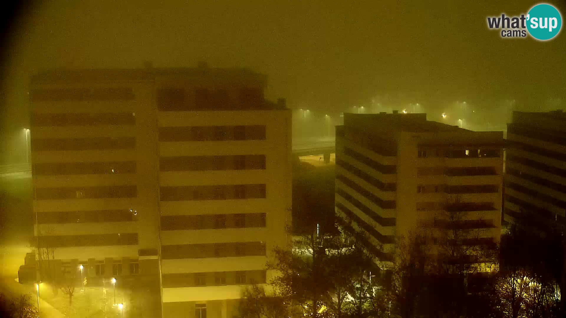 Rond-point en direct traversant les avenues Slavonska et Marin Držić à Zagreb webcam