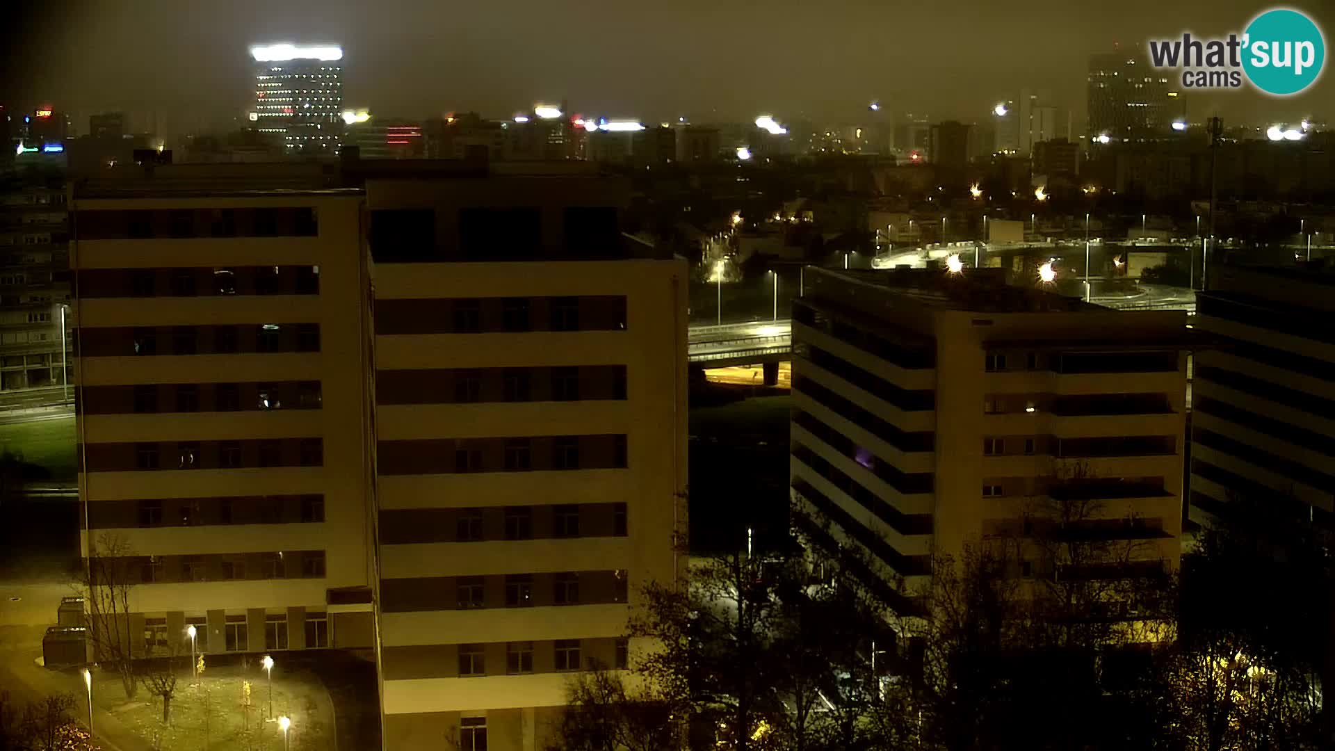 Live-Kreisverkehr Slavonska und Marin Držić Avenue zur Zagreb Webcam