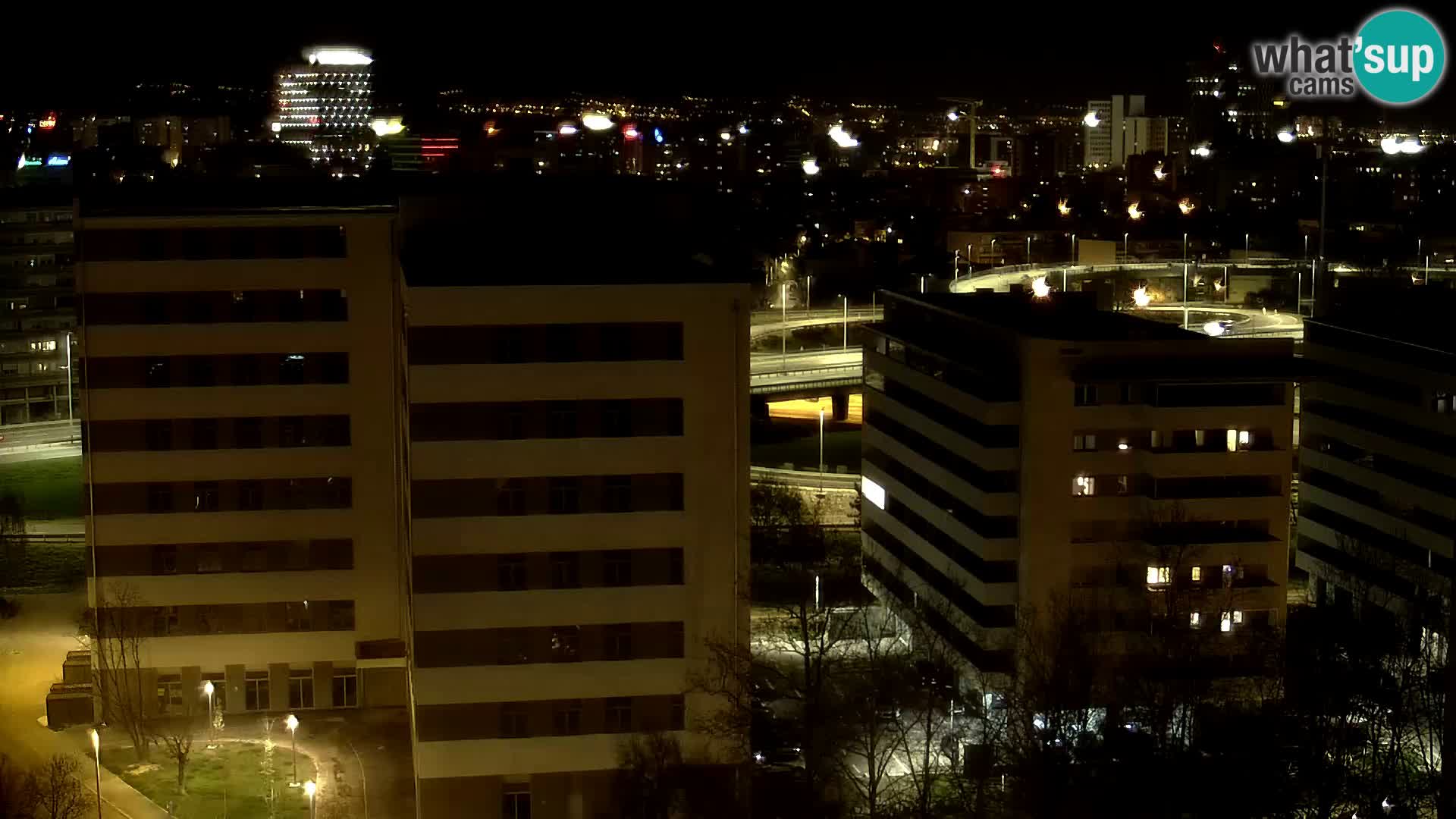 Krožišče Slavonske in Marin Držićeve ulice v Zagrebu v živo