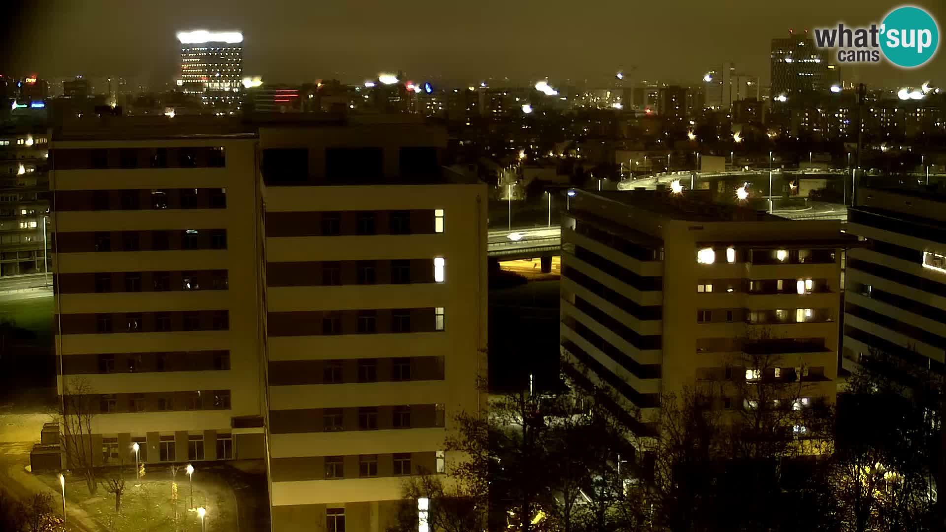 Rond-point en direct traversant les avenues Slavonska et Marin Držić à Zagreb webcam