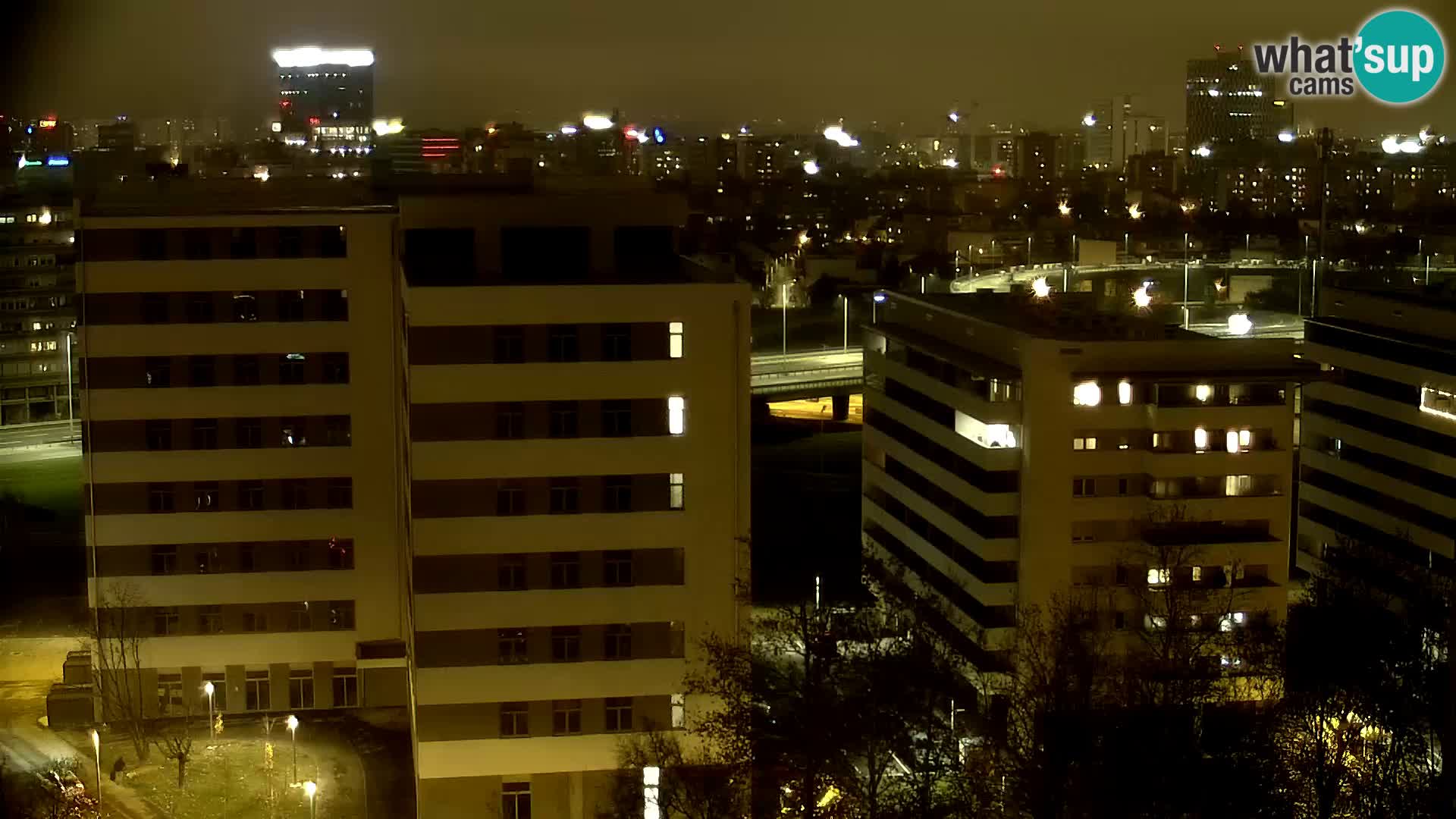 Rond-point en direct traversant les avenues Slavonska et Marin Držić à Zagreb webcam