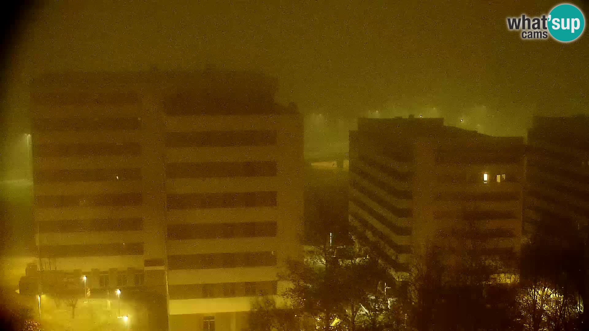 Rond-point en direct traversant les avenues Slavonska et Marin Držić à Zagreb webcam