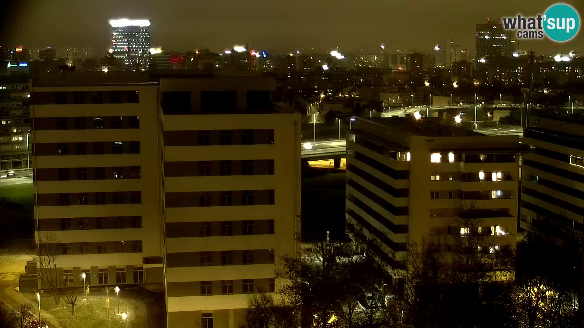 Krožišče Slavonske in Marin Držićeve ulice v Zagrebu v živo