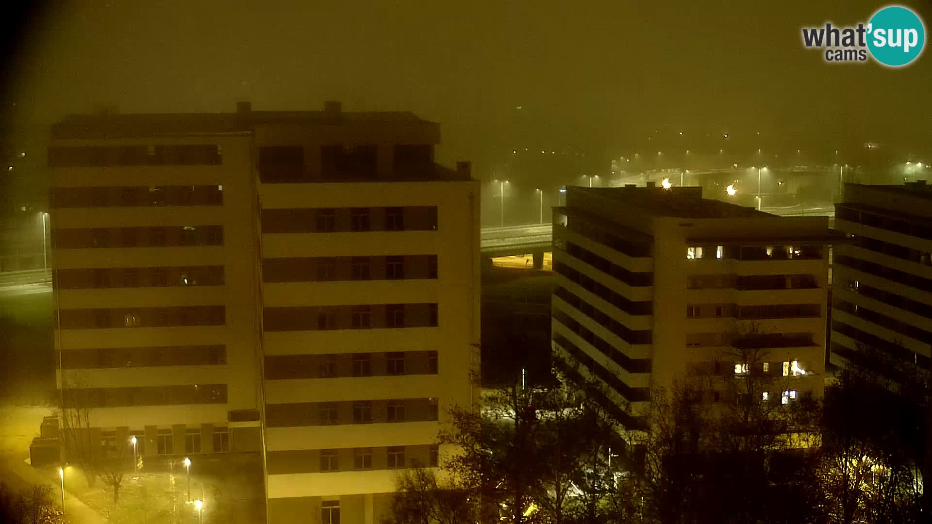 Rond-point en direct traversant les avenues Slavonska et Marin Držić à Zagreb webcam