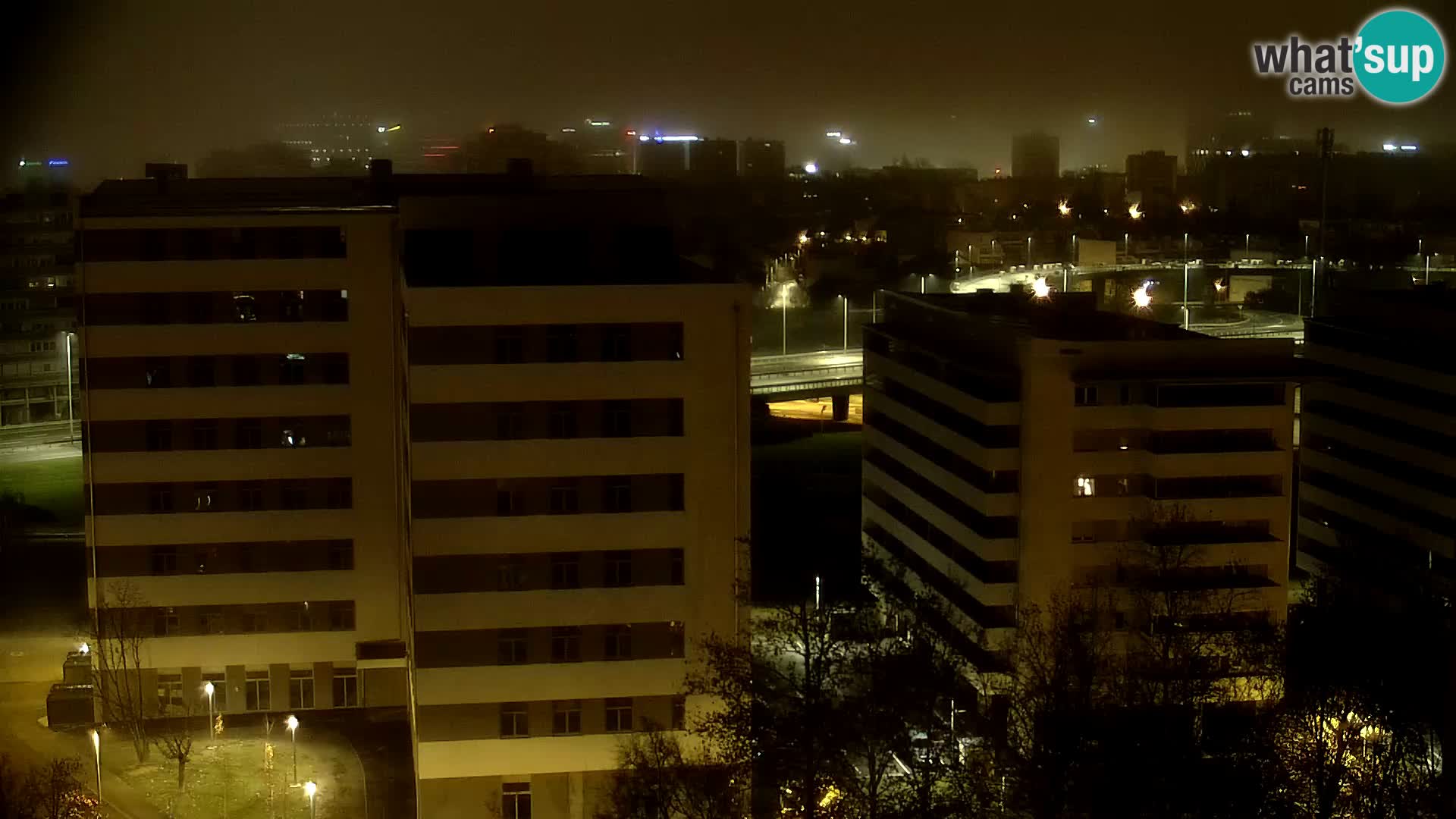 Live-Kreisverkehr Slavonska und Marin Držić Avenue zur Zagreb Webcam