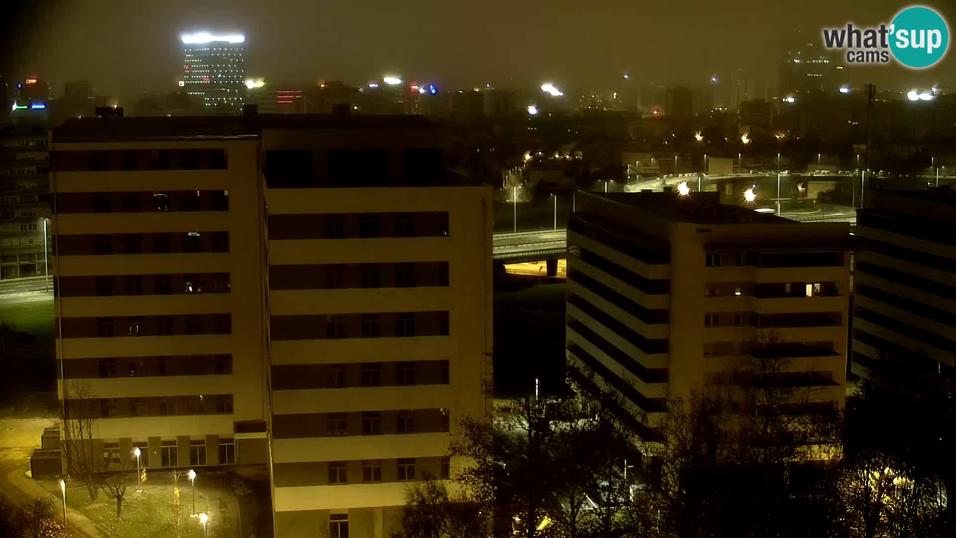 Rond-point en direct traversant les avenues Slavonska et Marin Držić à Zagreb webcam