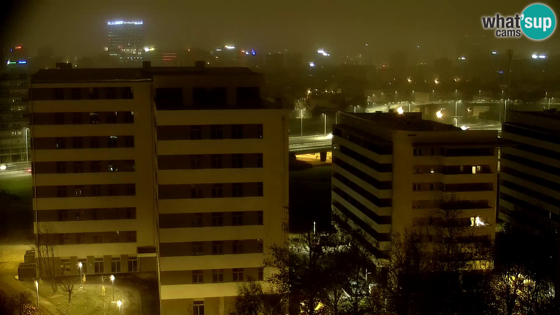 Rond-point en direct traversant les avenues Slavonska et Marin Držić à Zagreb webcam