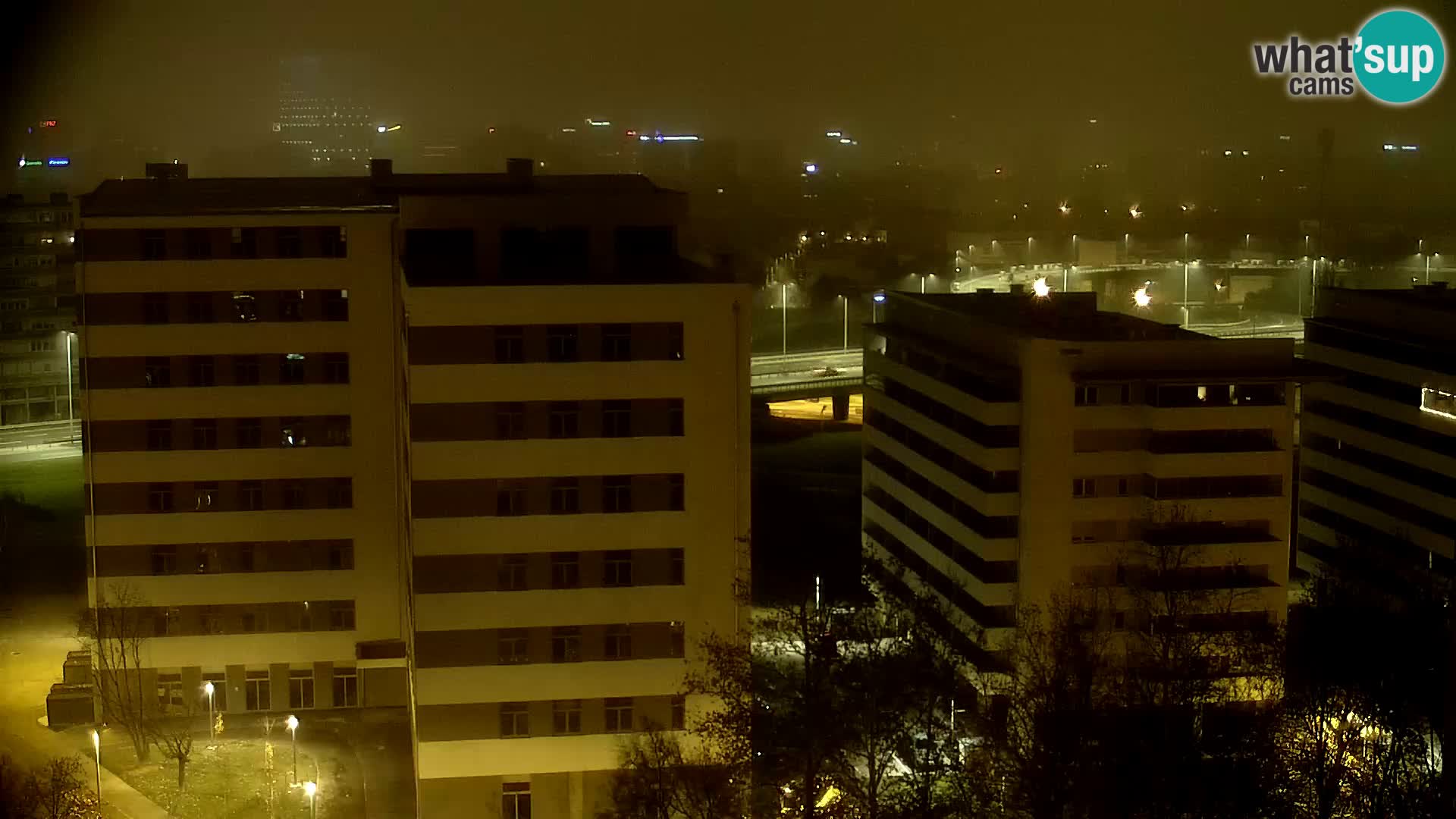 Rond-point en direct traversant les avenues Slavonska et Marin Držić à Zagreb webcam