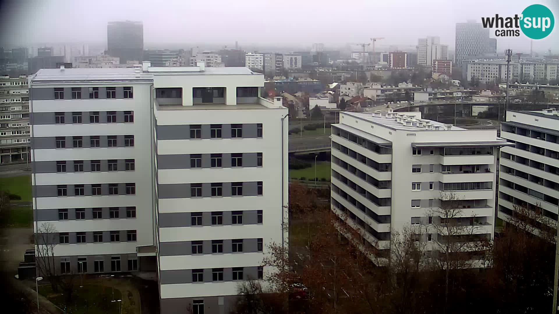 Rond-point en direct traversant les avenues Slavonska et Marin Držić à Zagreb webcam