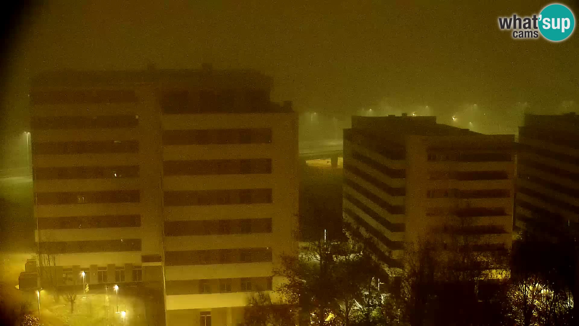 Rond-point en direct traversant les avenues Slavonska et Marin Držić à Zagreb webcam