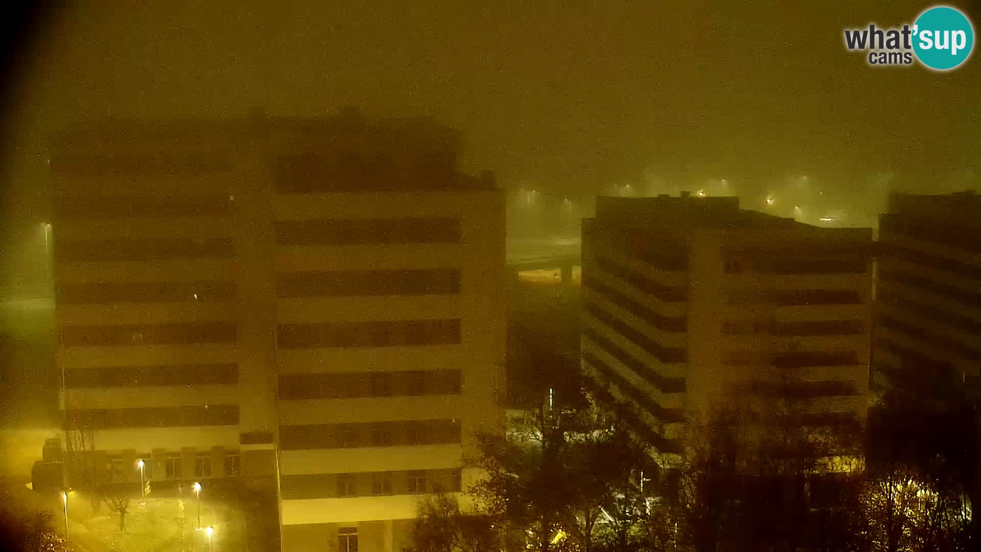Rond-point en direct traversant les avenues Slavonska et Marin Držić à Zagreb webcam