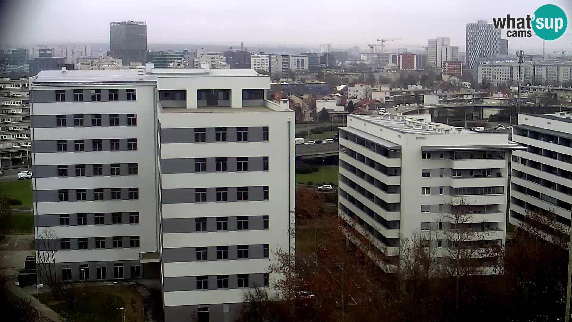 Rond-point en direct traversant les avenues Slavonska et Marin Držić à Zagreb webcam
