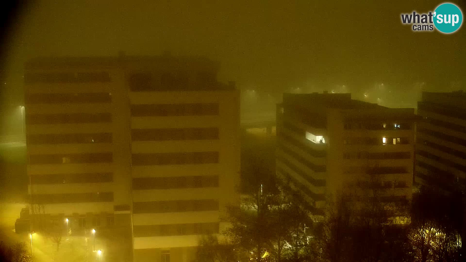 Rond-point en direct traversant les avenues Slavonska et Marin Držić à Zagreb webcam