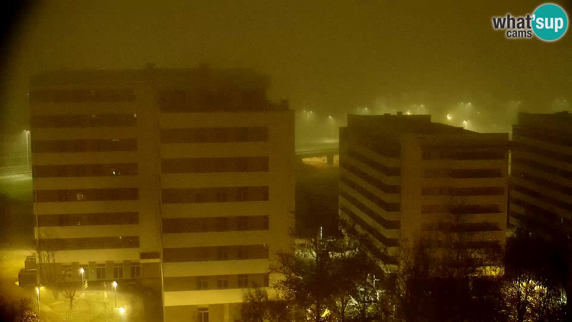 Rond-point en direct traversant les avenues Slavonska et Marin Držić à Zagreb webcam