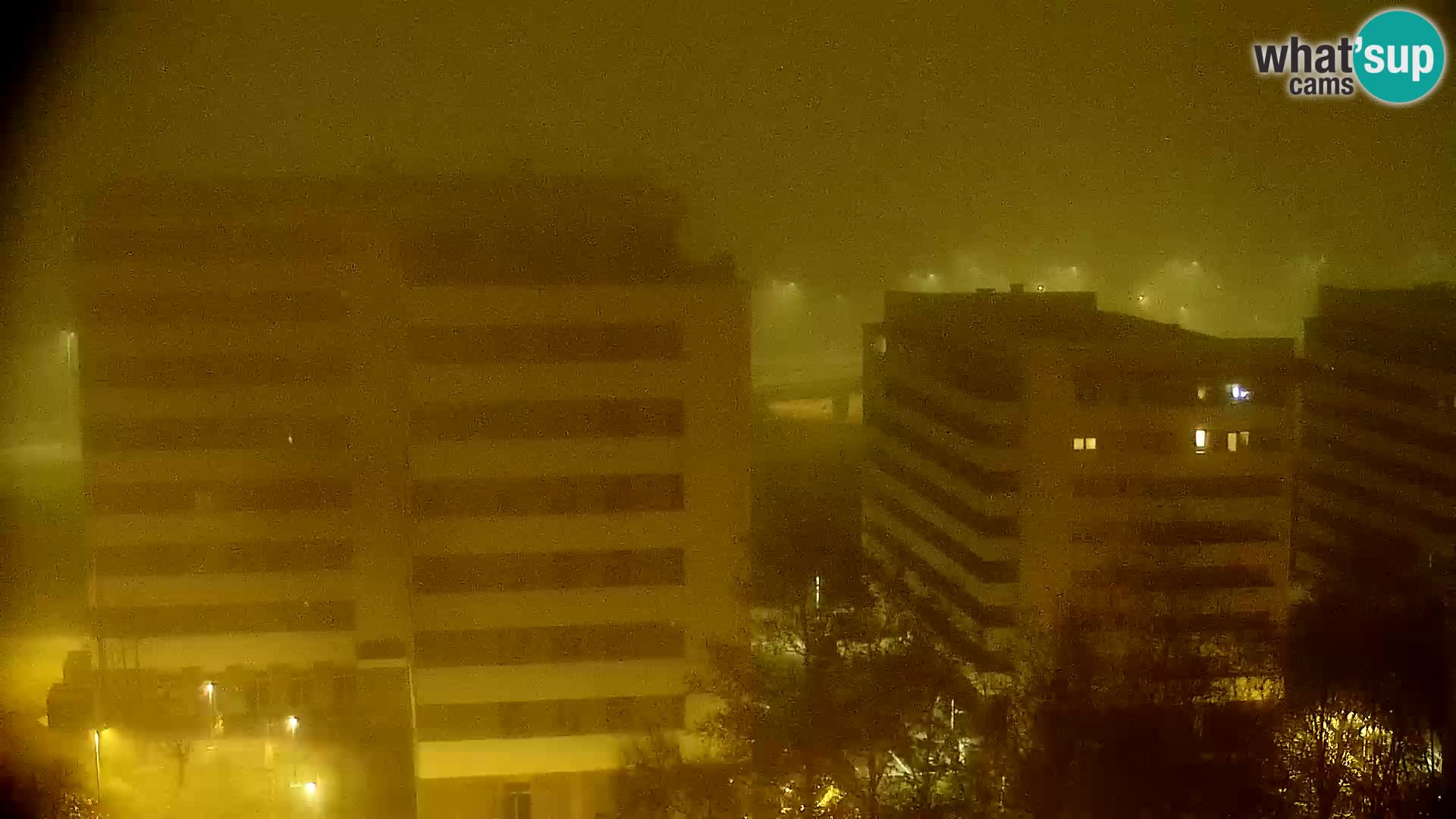 Web kamera Petlja Slavonska – Držićeva  – Zagreb Live