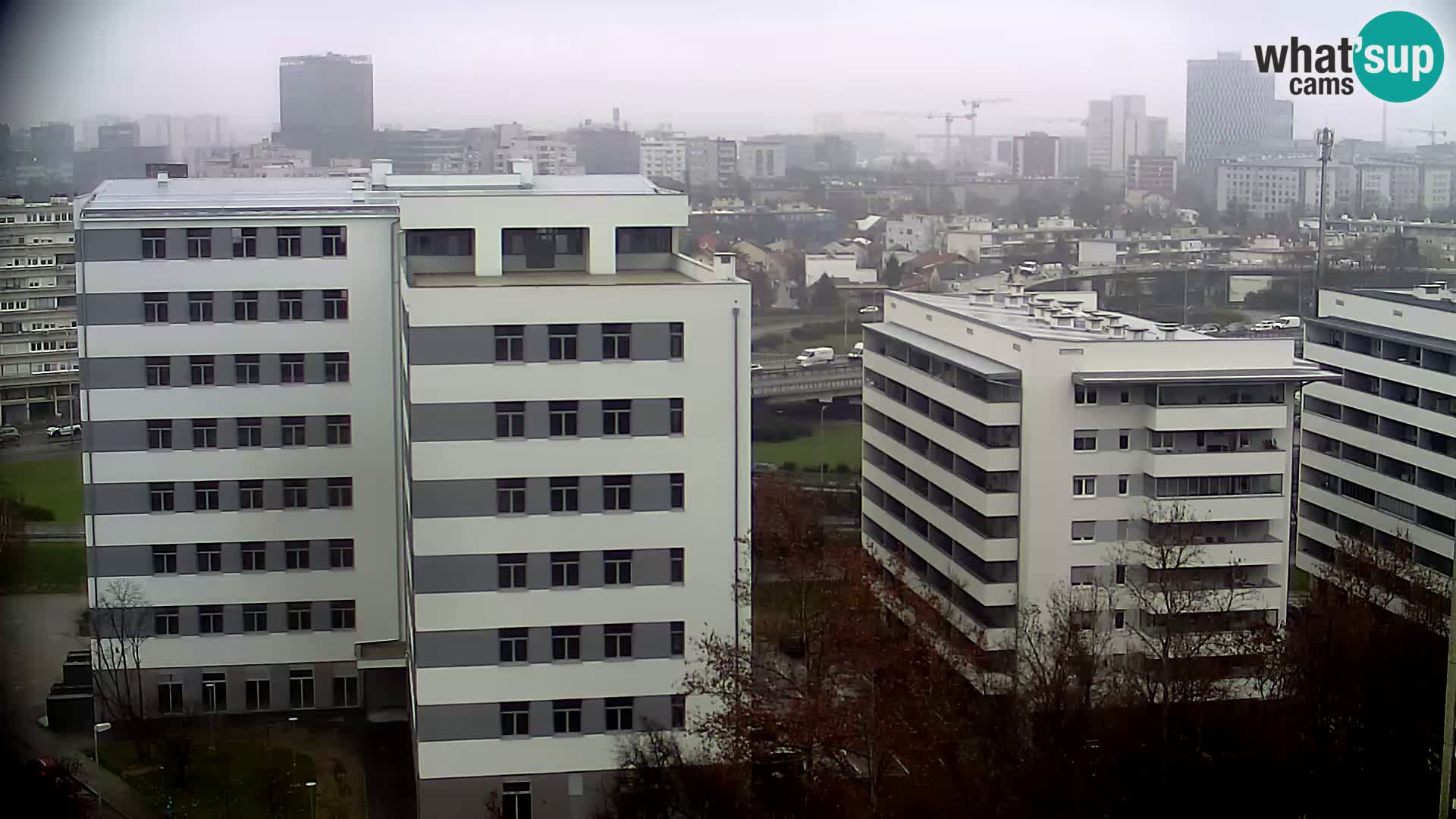 Rond-point en direct traversant les avenues Slavonska et Marin Držić à Zagreb webcam