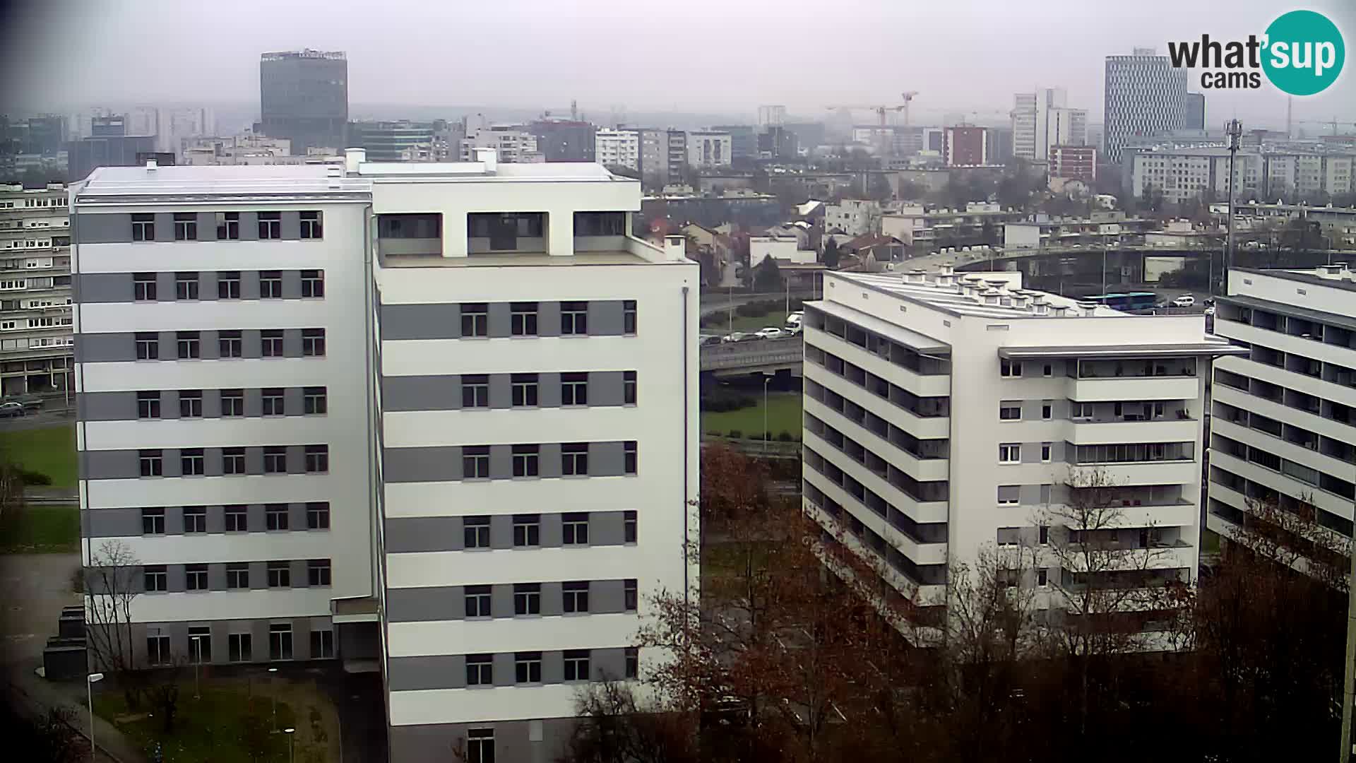 Live-Kreisverkehr Slavonska und Marin Držić Avenue zur Zagreb Webcam