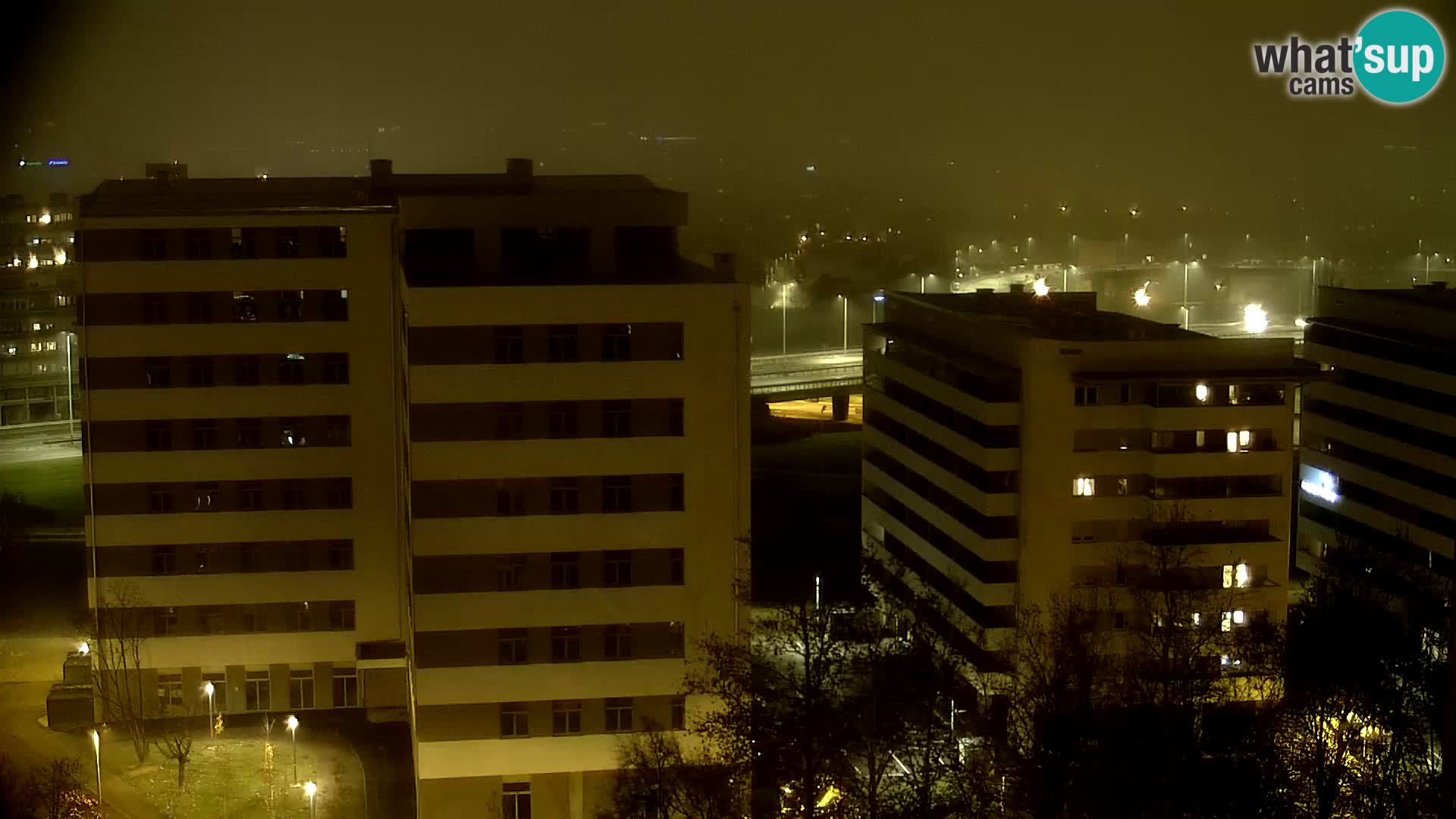 Rond-point en direct traversant les avenues Slavonska et Marin Držić à Zagreb webcam