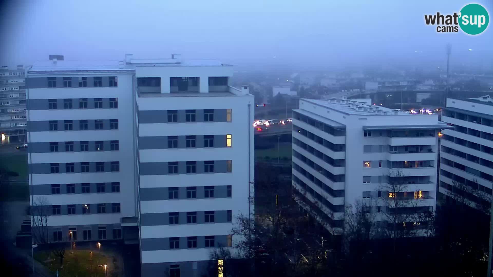 Krožišče Slavonske in Marin Držićeve ulice v Zagrebu v živo