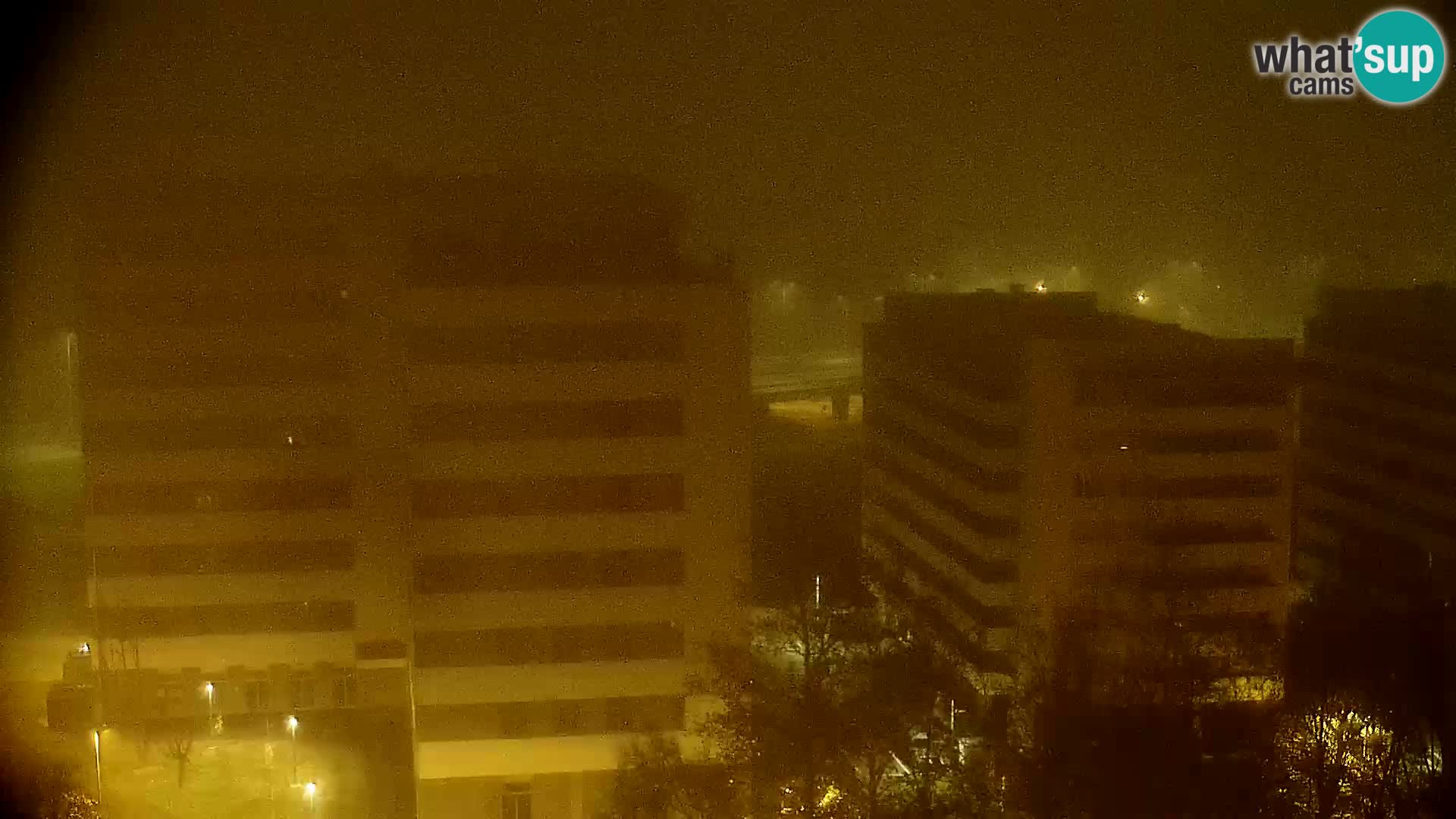 Live-Kreisverkehr Slavonska und Marin Držić Avenue zur Zagreb Webcam