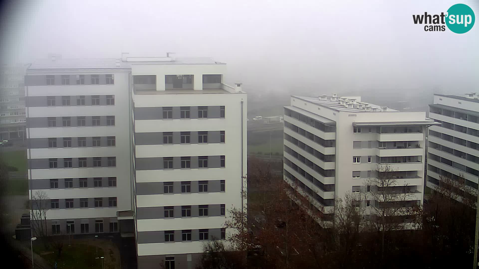 Rond-point en direct traversant les avenues Slavonska et Marin Držić à Zagreb webcam