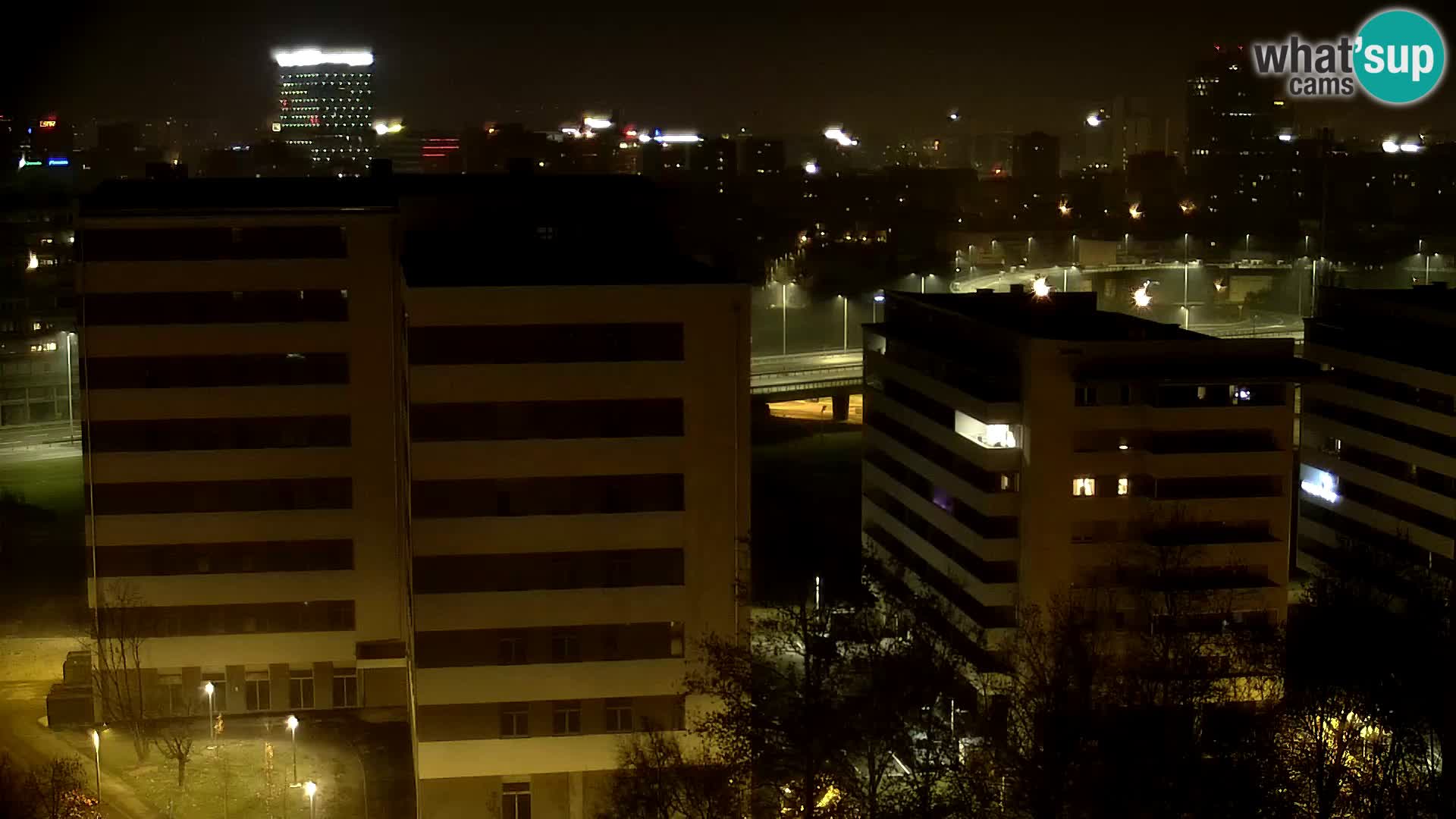 Rond-point en direct traversant les avenues Slavonska et Marin Držić à Zagreb webcam