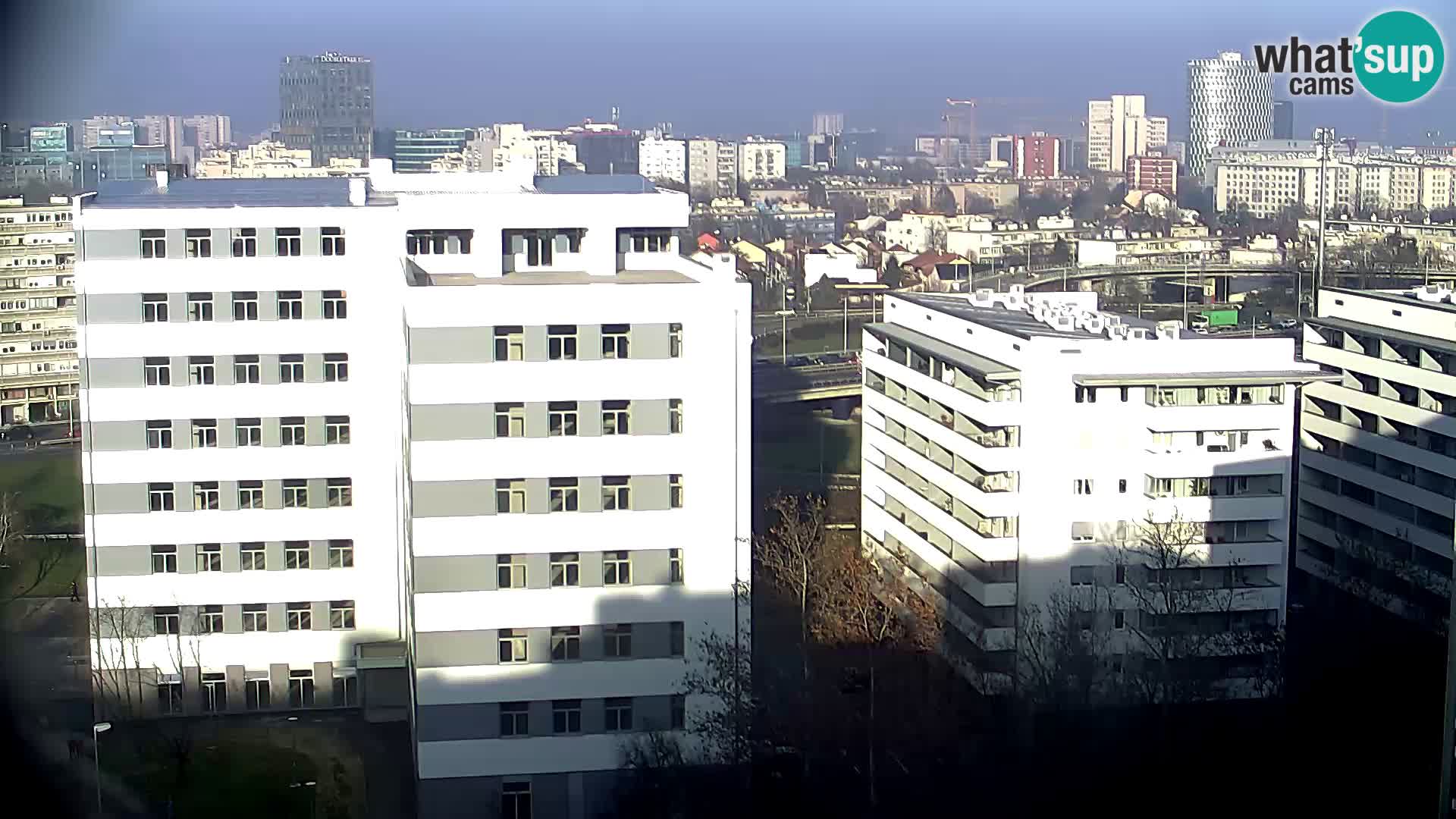 Rond-point en direct traversant les avenues Slavonska et Marin Držić à Zagreb webcam
